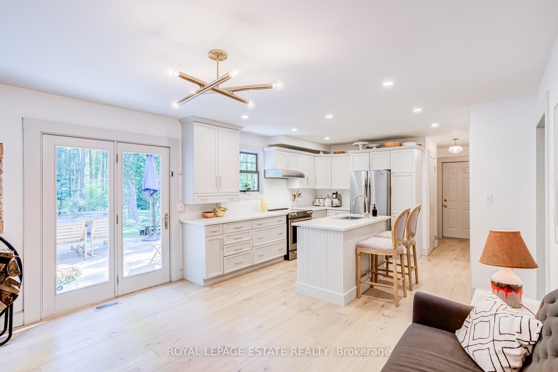 Photo 12 of 392 Telecom Road, Kawartha Lakes, Manvers — HOMEH