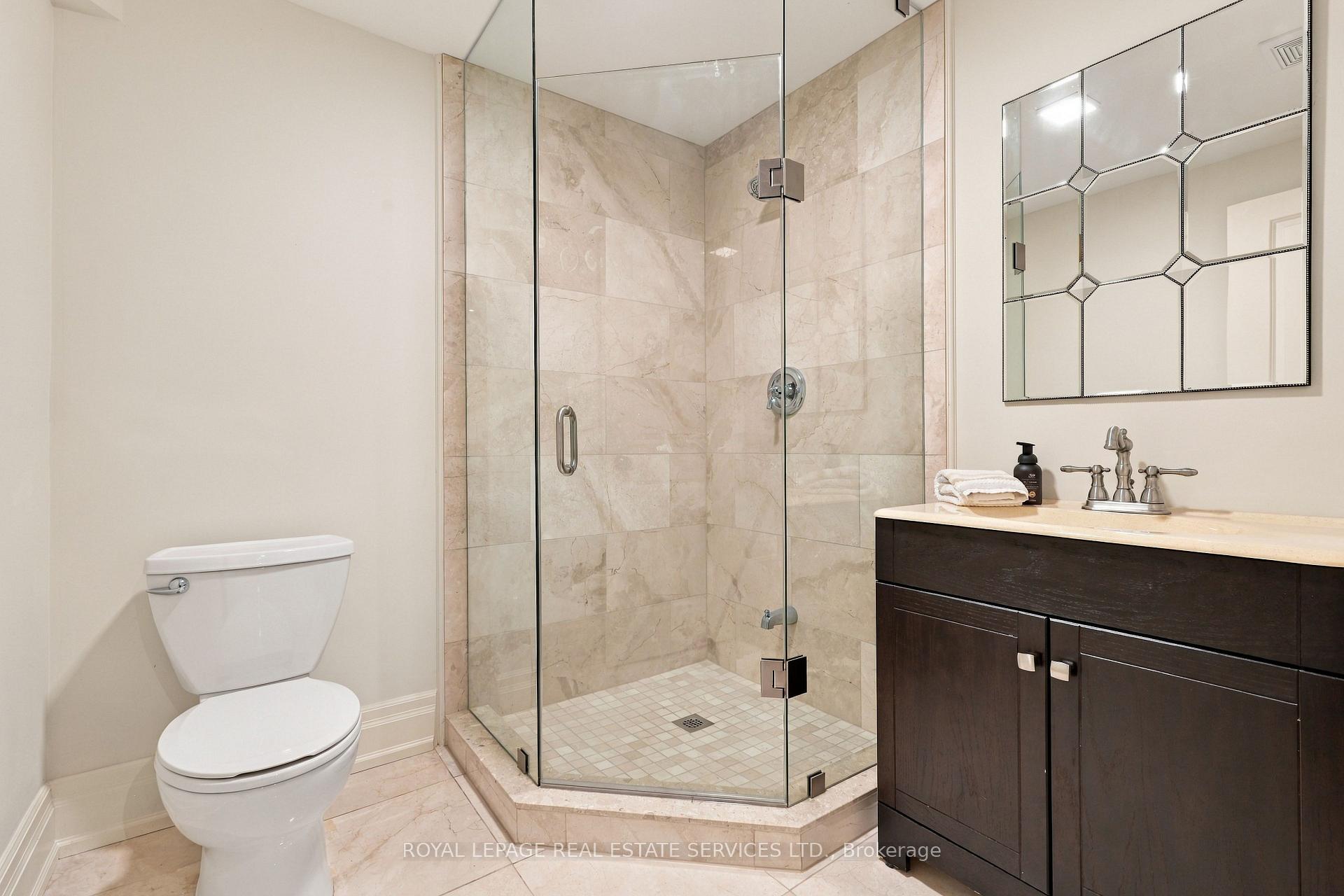 Photo 40 of 125 Ulster Drive, Oakville, Bronte — HOMEH