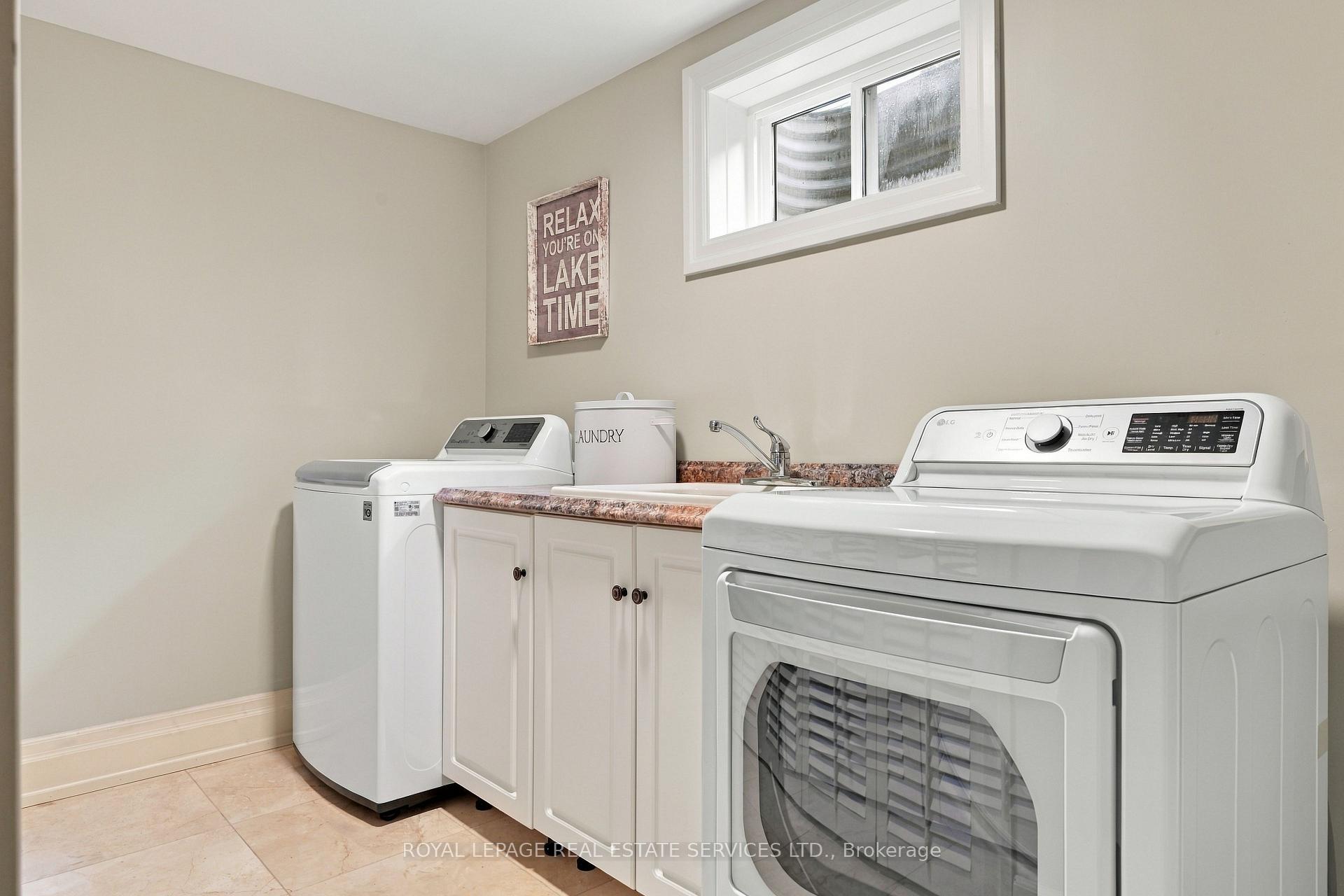Photo 41 of 125 Ulster Drive, Oakville, Bronte — HOMEH