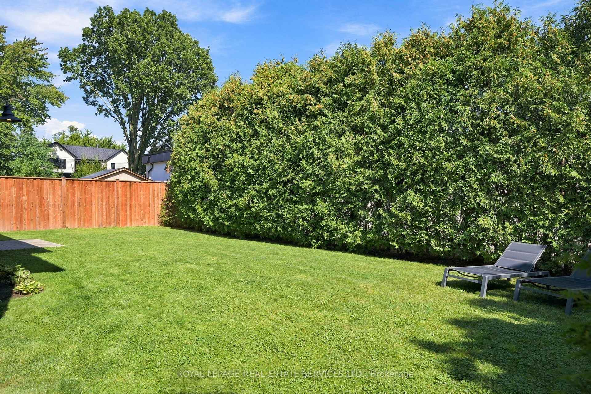Photo 43 of 125 Ulster Drive, Oakville, Bronte — HOMEH