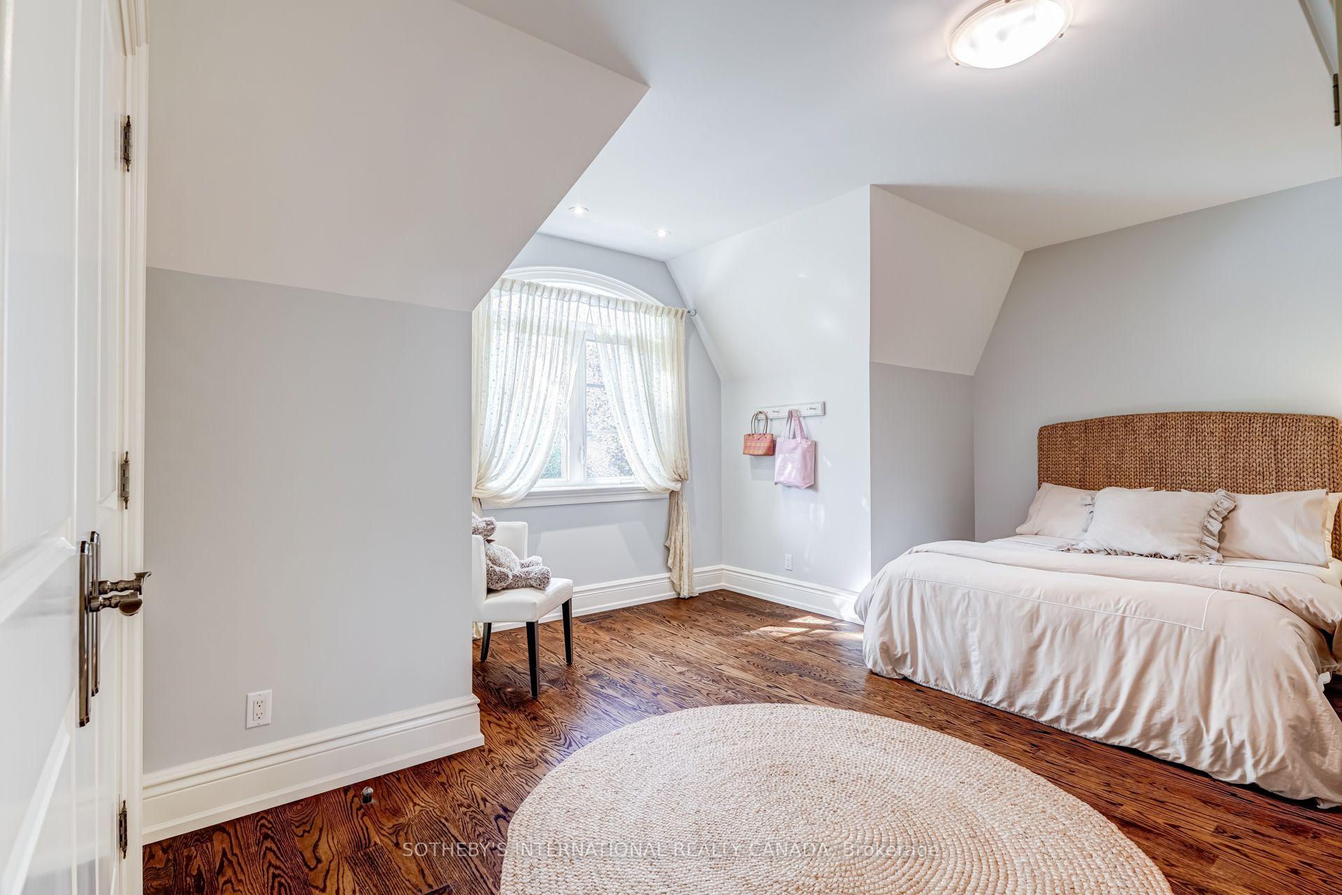 Photo 26 of 36 Mattice Road, Etobicoke, Islington-City Centre West — HOMEH