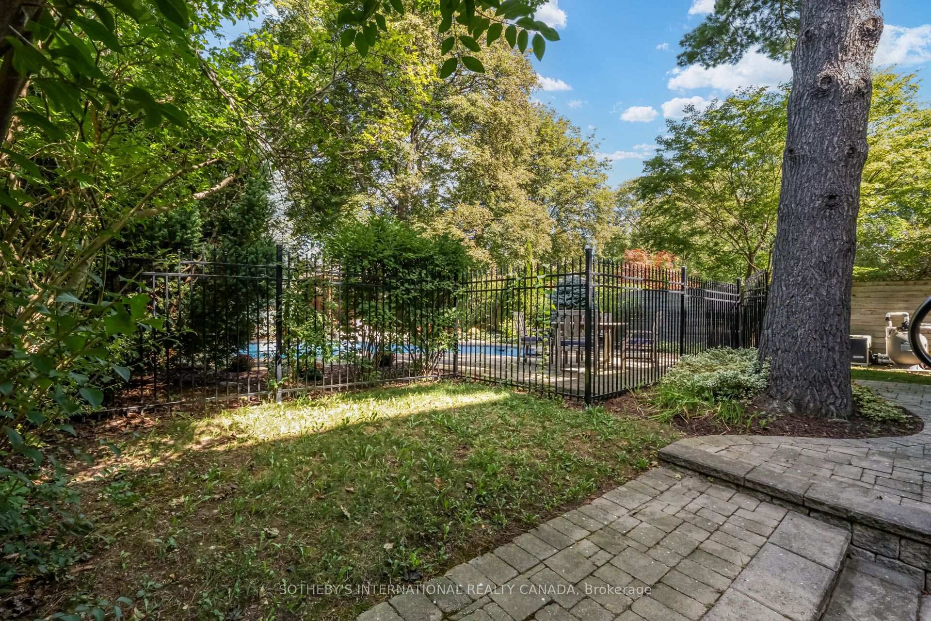 Photo 43 of 36 Mattice Road, Etobicoke, Islington-City Centre West — HOMEH