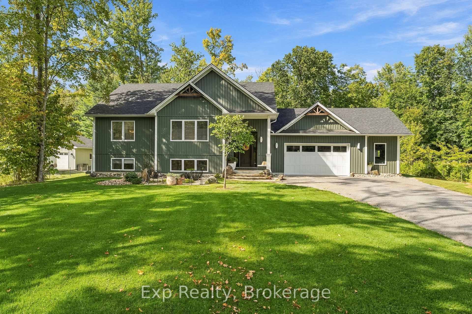Front of 1288 12th Line W