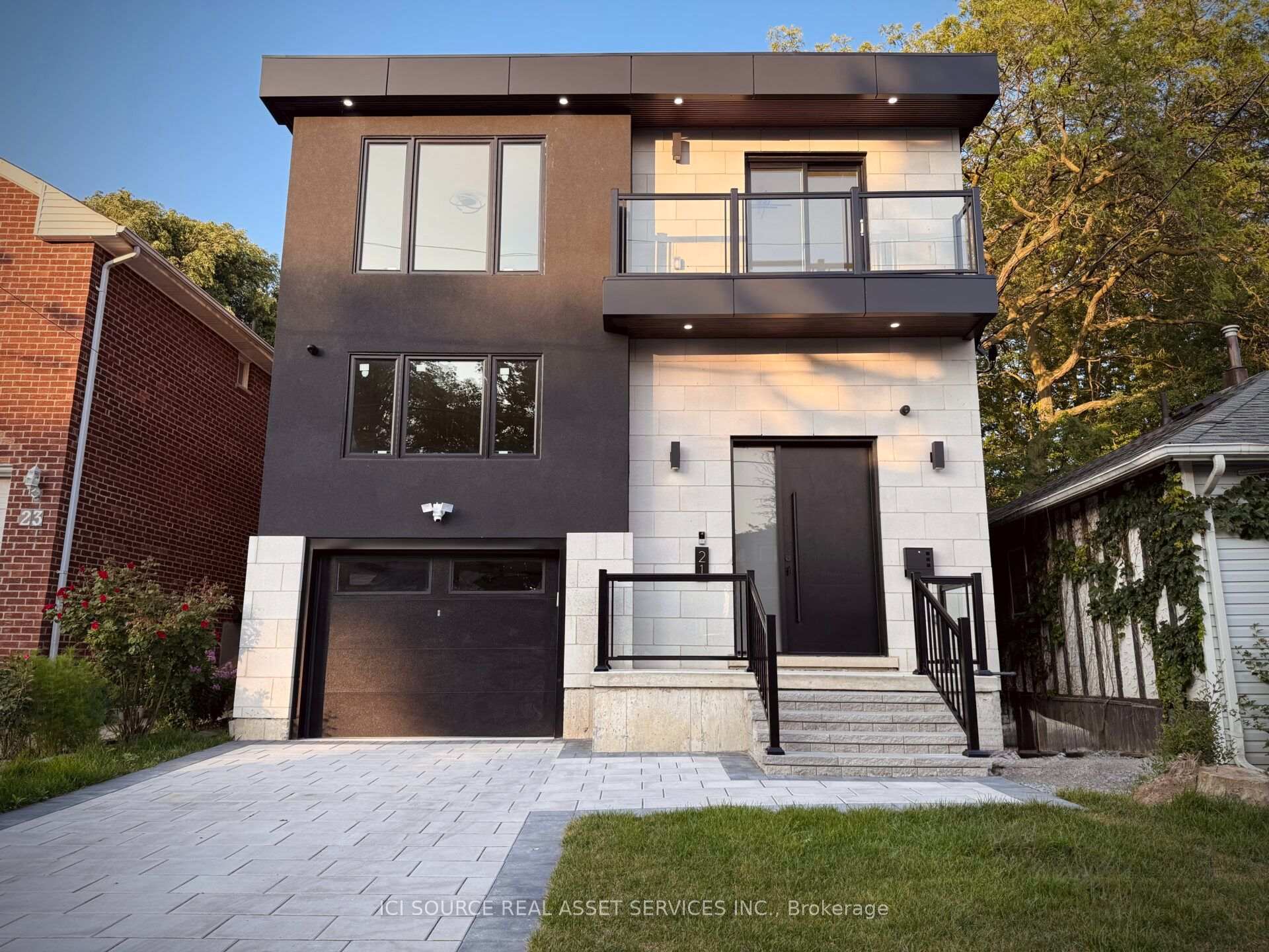 Photo 1 of 21 Vanbrugh Avenue, Scarborough, Birchcliffe-Cliffside — HOMEH
