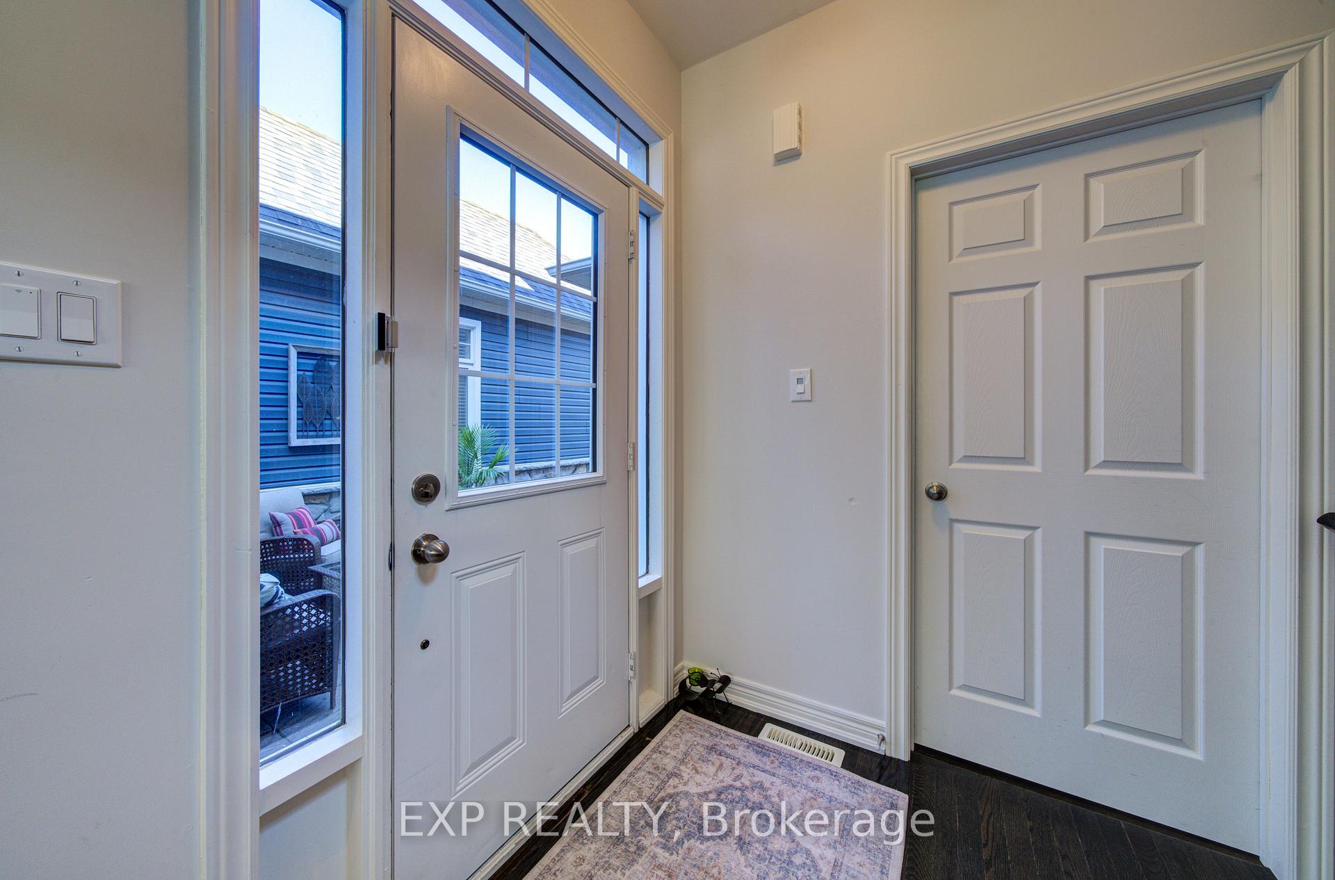 Photo 6 of 63 Silver Crescent, Collingwood — HOMEH