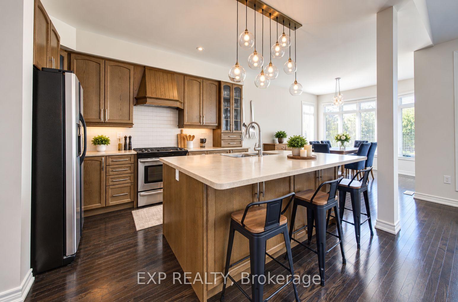Photo 9 of 63 Silver Crescent, Collingwood — HOMEH