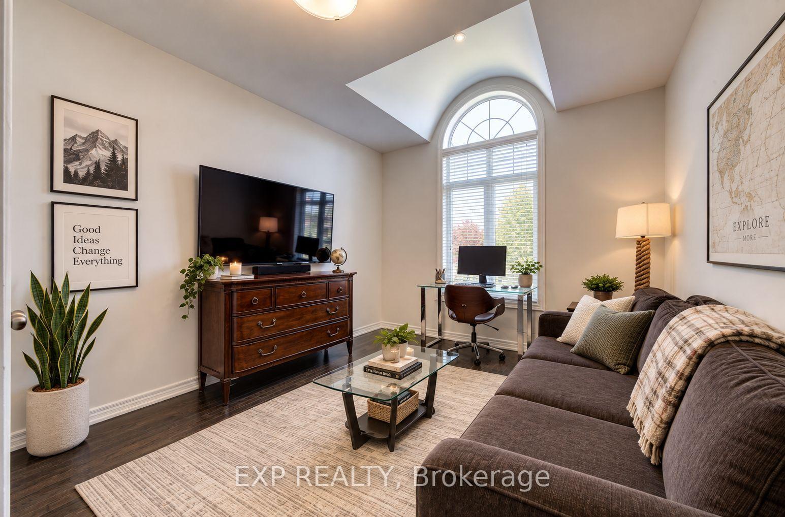 Photo 14 of 63 Silver Crescent, Collingwood — HOMEH