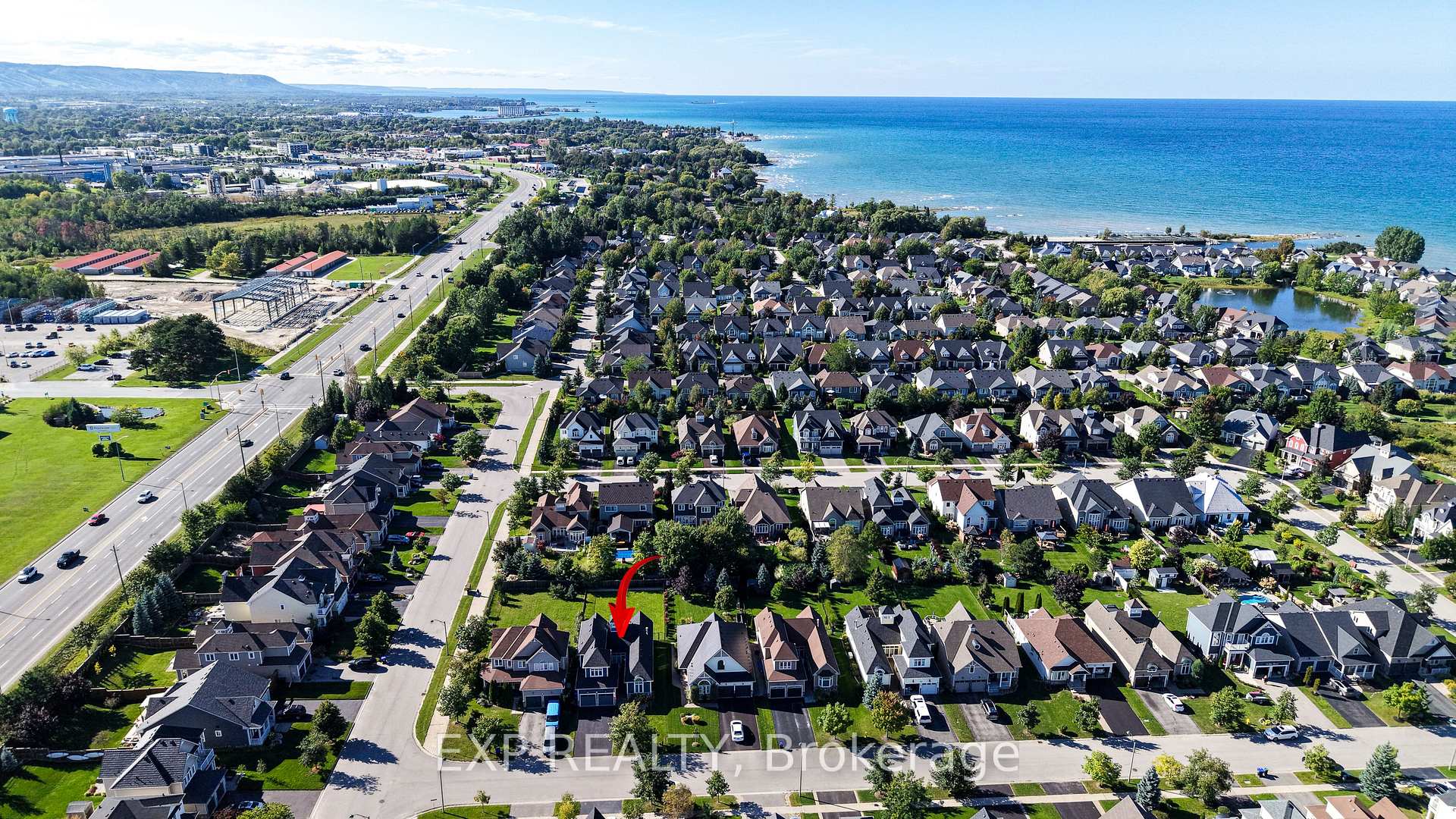 Photo 33 of 63 Silver Crescent, Collingwood — HOMEH