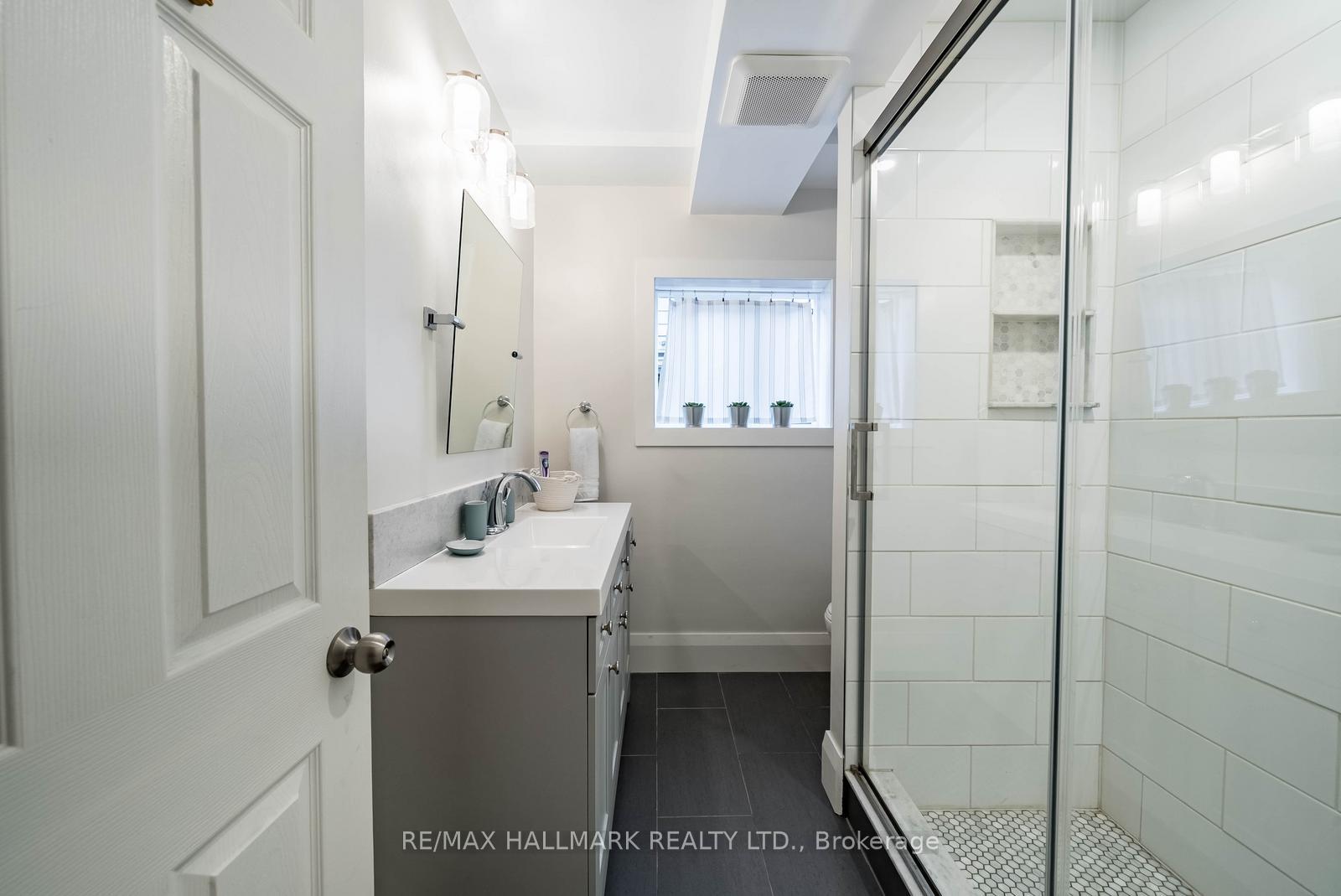 Photo 35 of 55 Larwood Boulevard, Scarborough, Cliffcrest — HOMEH