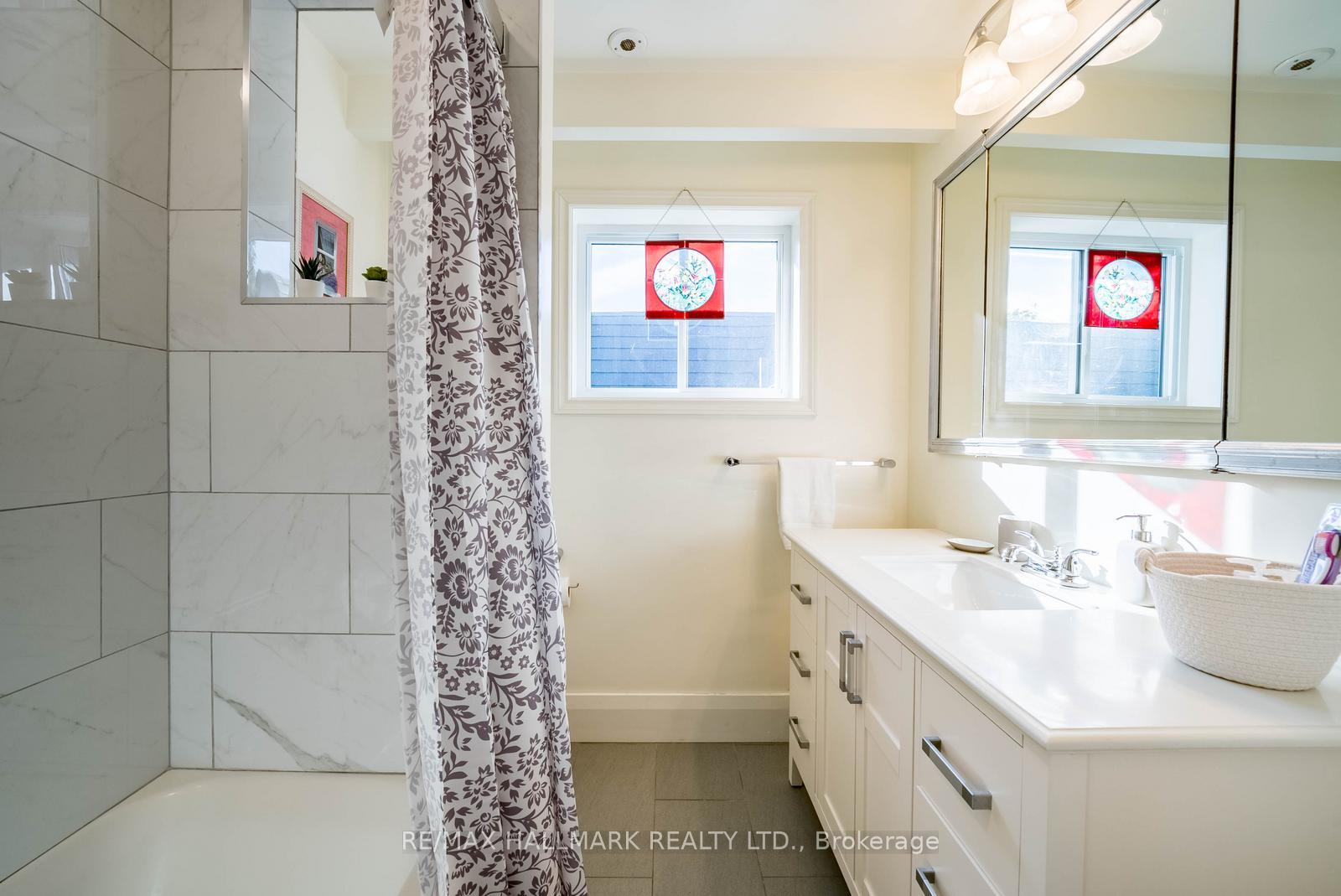 Photo 44 of 55 Larwood Boulevard, Scarborough, Cliffcrest — HOMEH