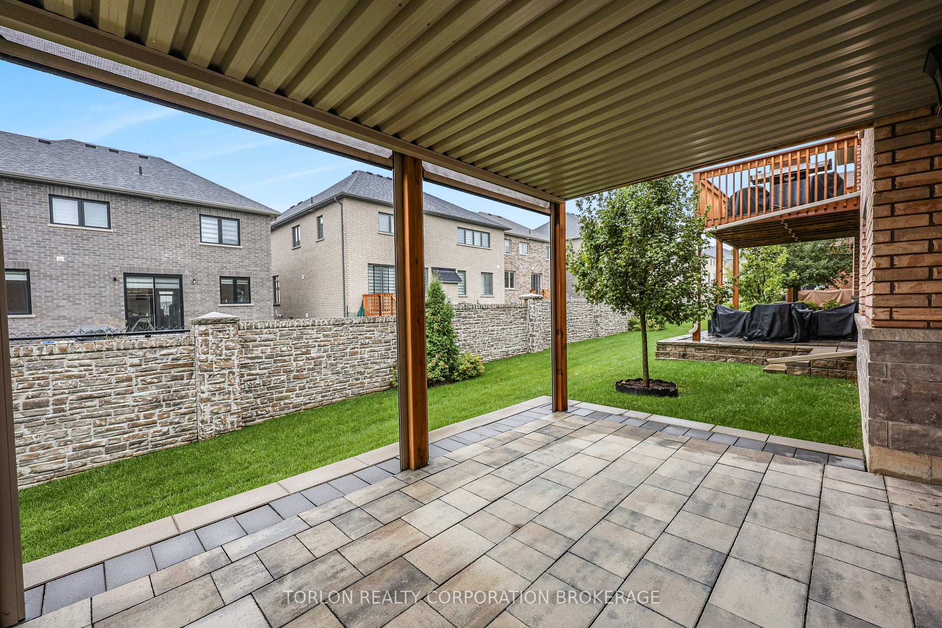 Photo 54 of Unit 4, 76 Summerhill Drive, New Tecumseth, Rural New Tecumseth — HOMEH
