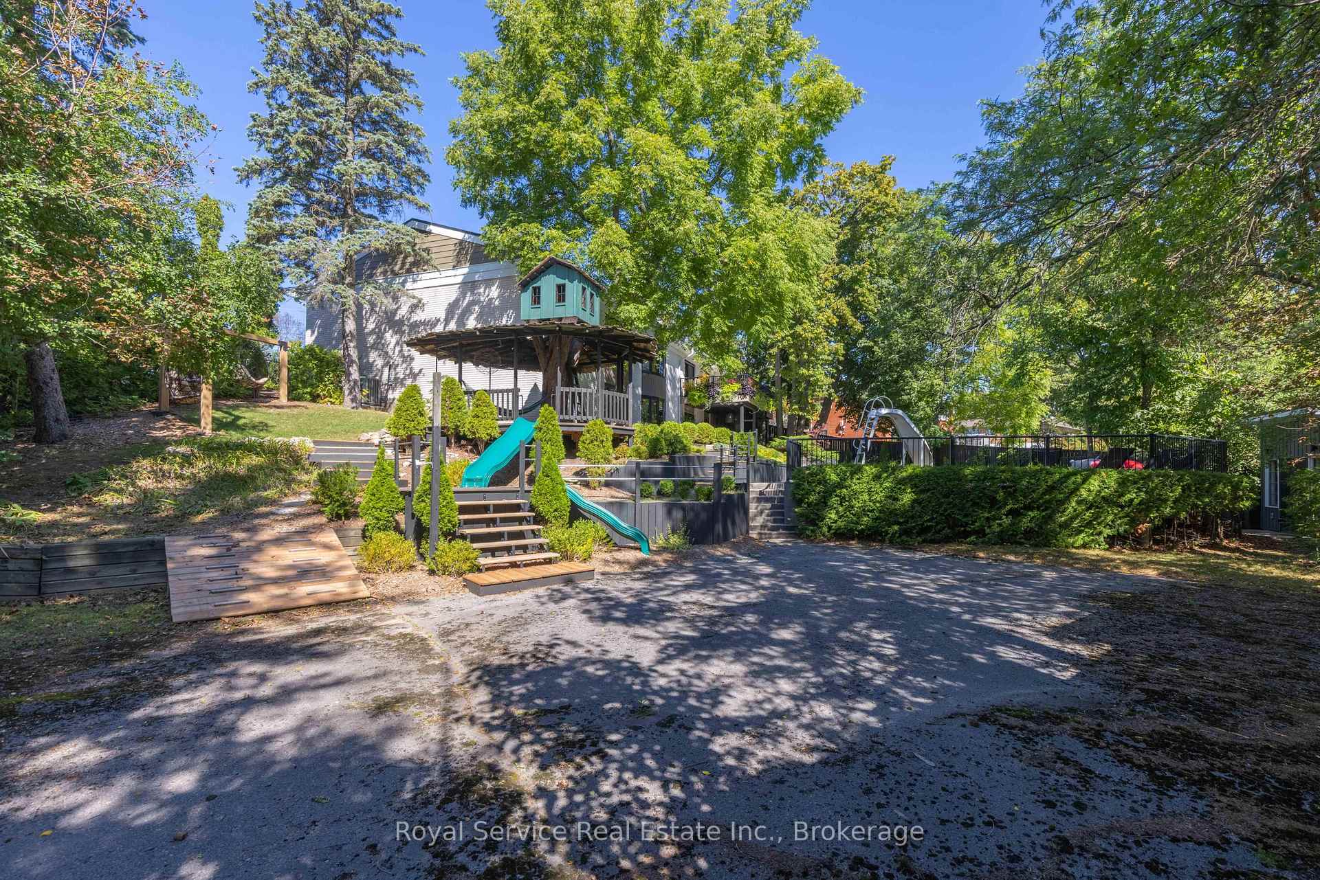 Photo 49 of 126 Ridgewood Road, Peterborough, Monaghan Ward 2 — HOMEH