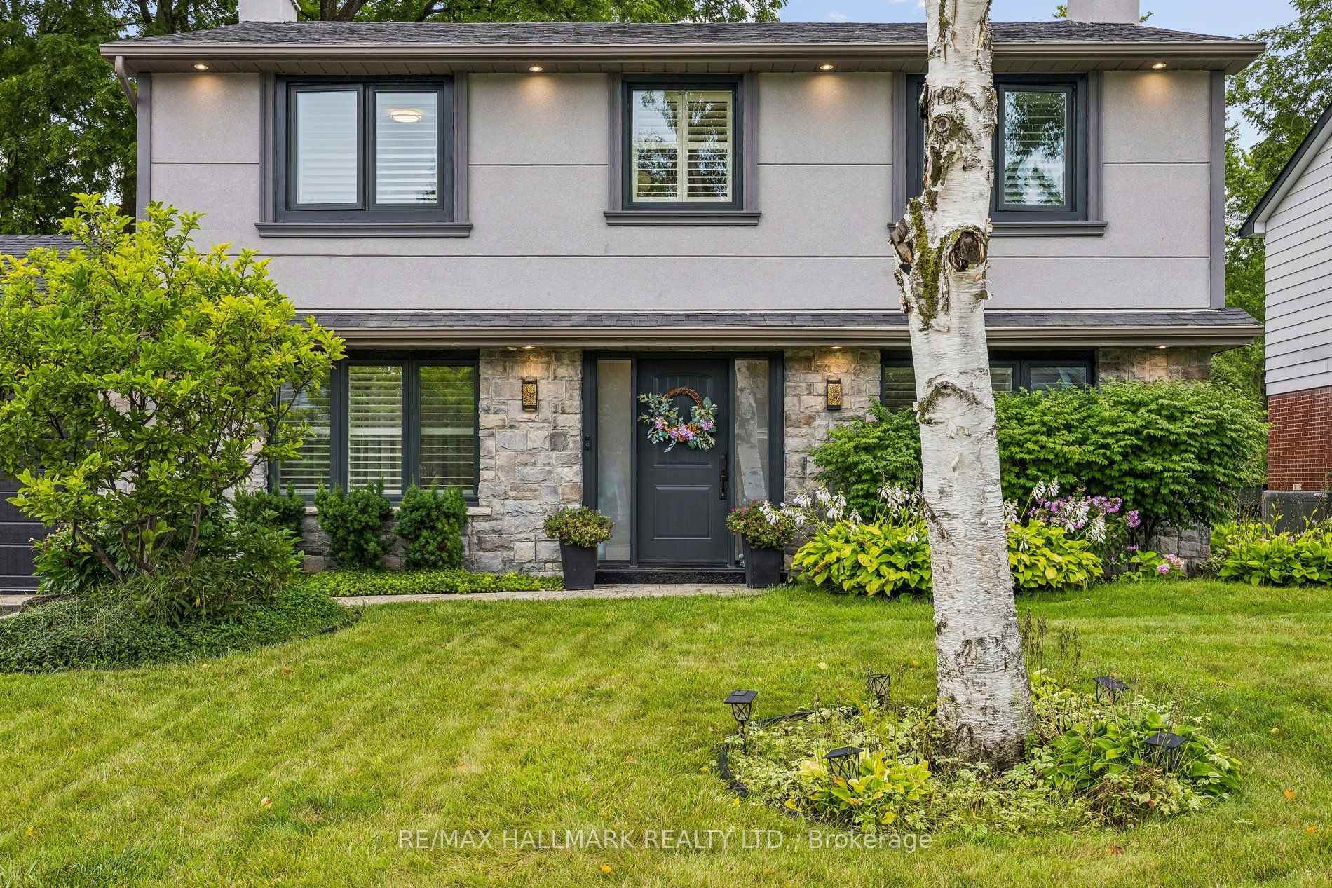 Photo 3 of 69 Nisbet Drive, Aurora, Aurora Highlands — HOMEH