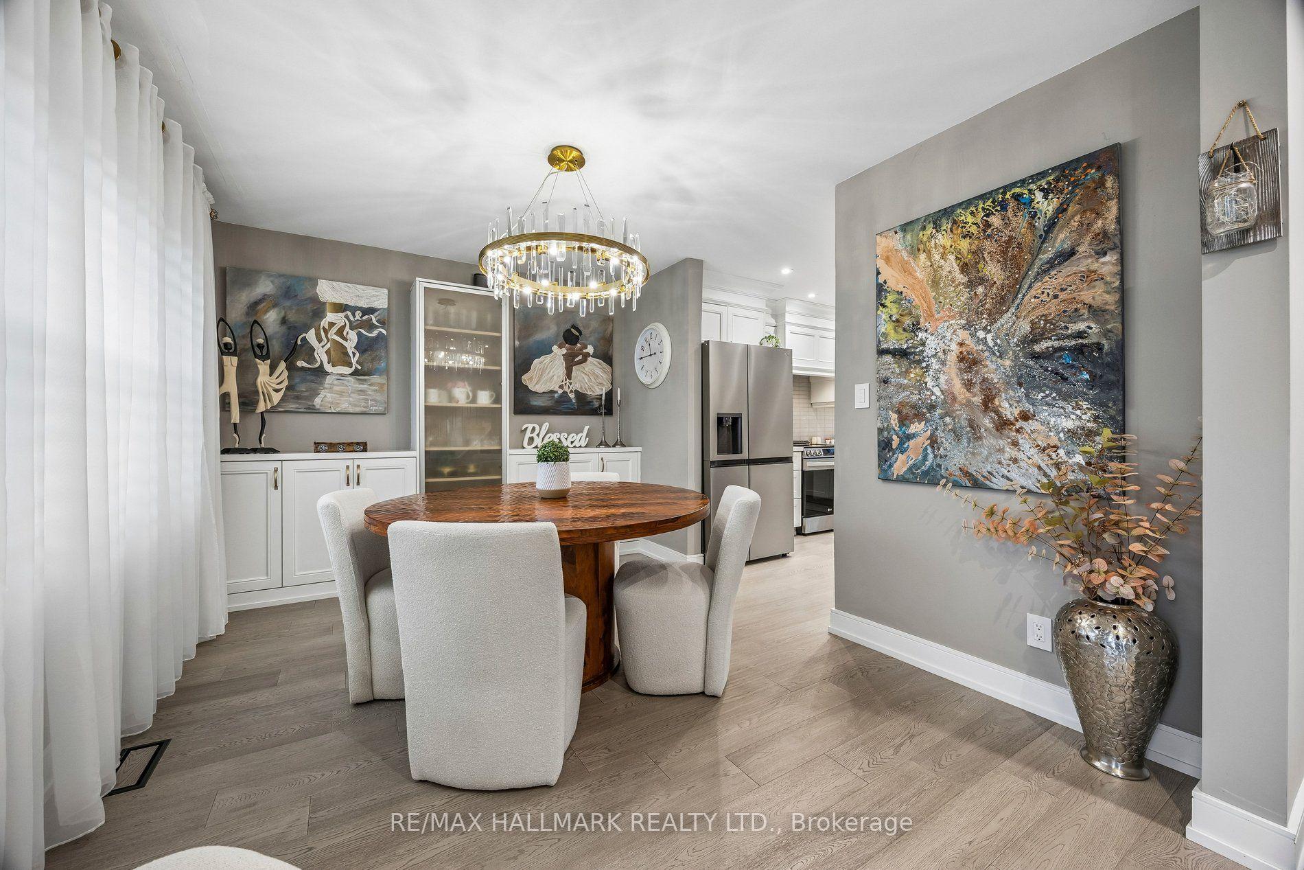 Photo 10 of 69 Nisbet Drive, Aurora, Aurora Highlands — HOMEH