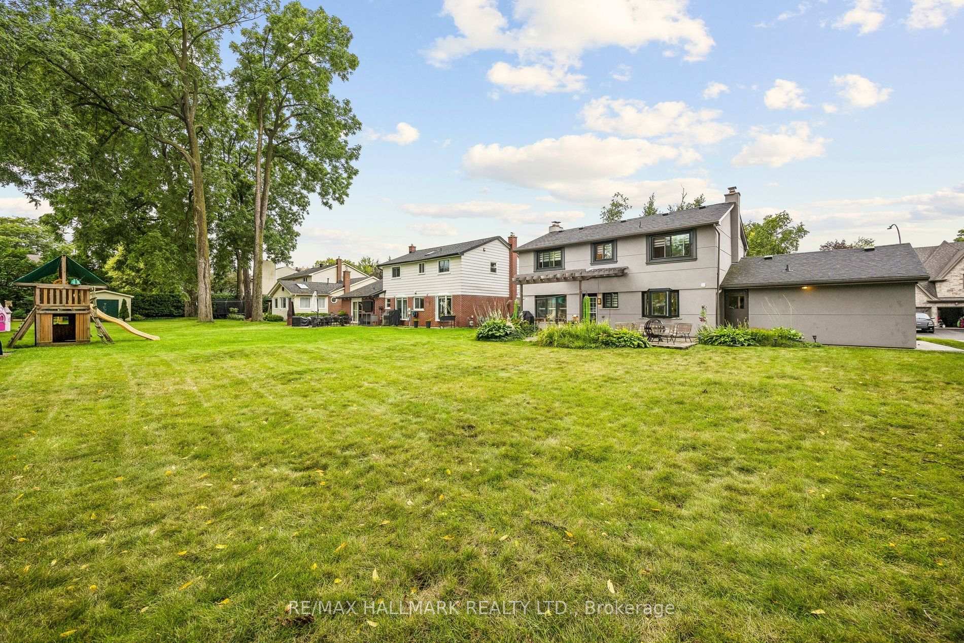 Photo 44 of 69 Nisbet Drive, Aurora, Aurora Highlands — HOMEH