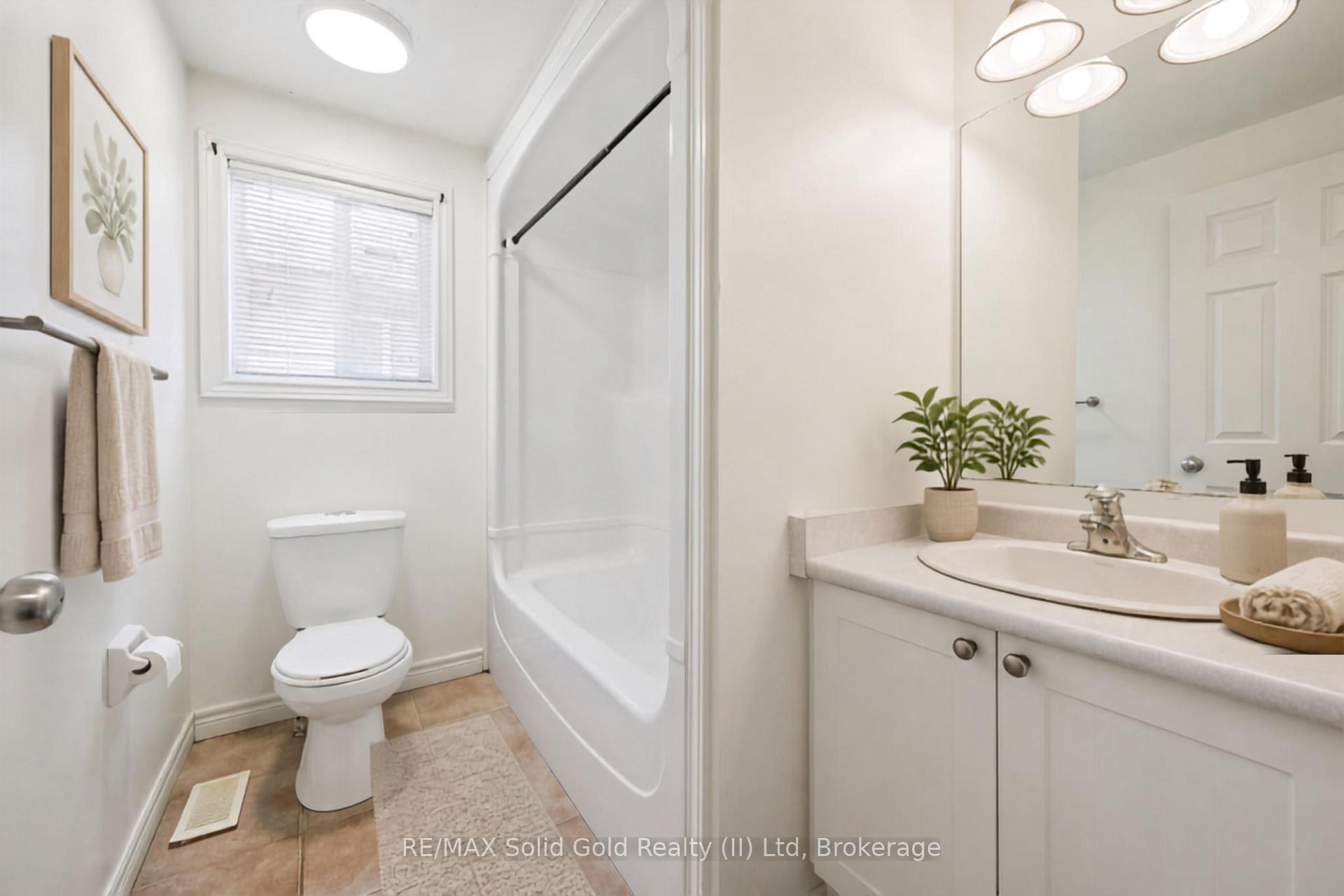 Photo 19 of 516 Dansbury Drive, Waterloo, Lexington — HOMEH