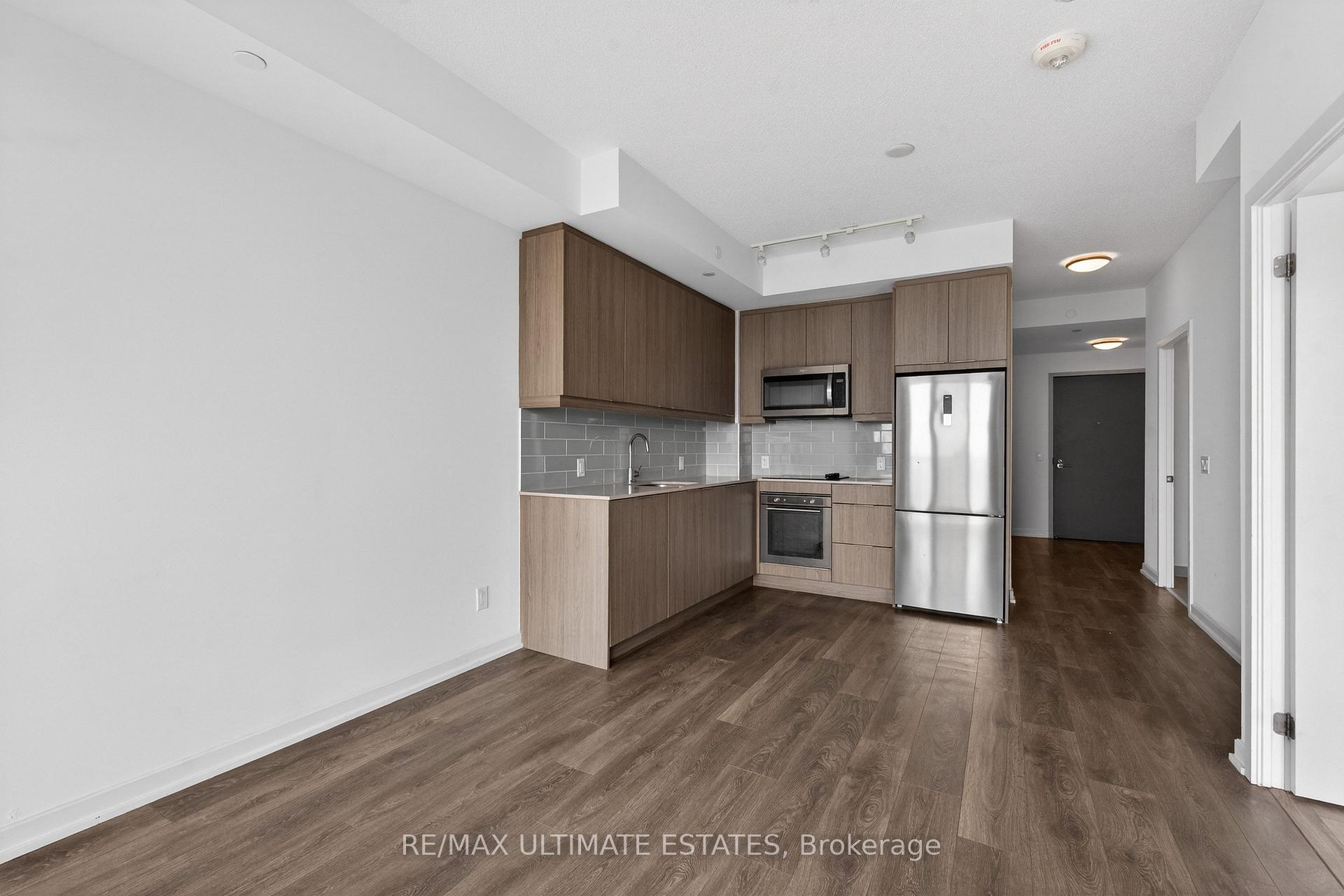 Photo 14 of Unit 1809, 32 Forest Manor Road, North York, Henry Farm — HOMEH