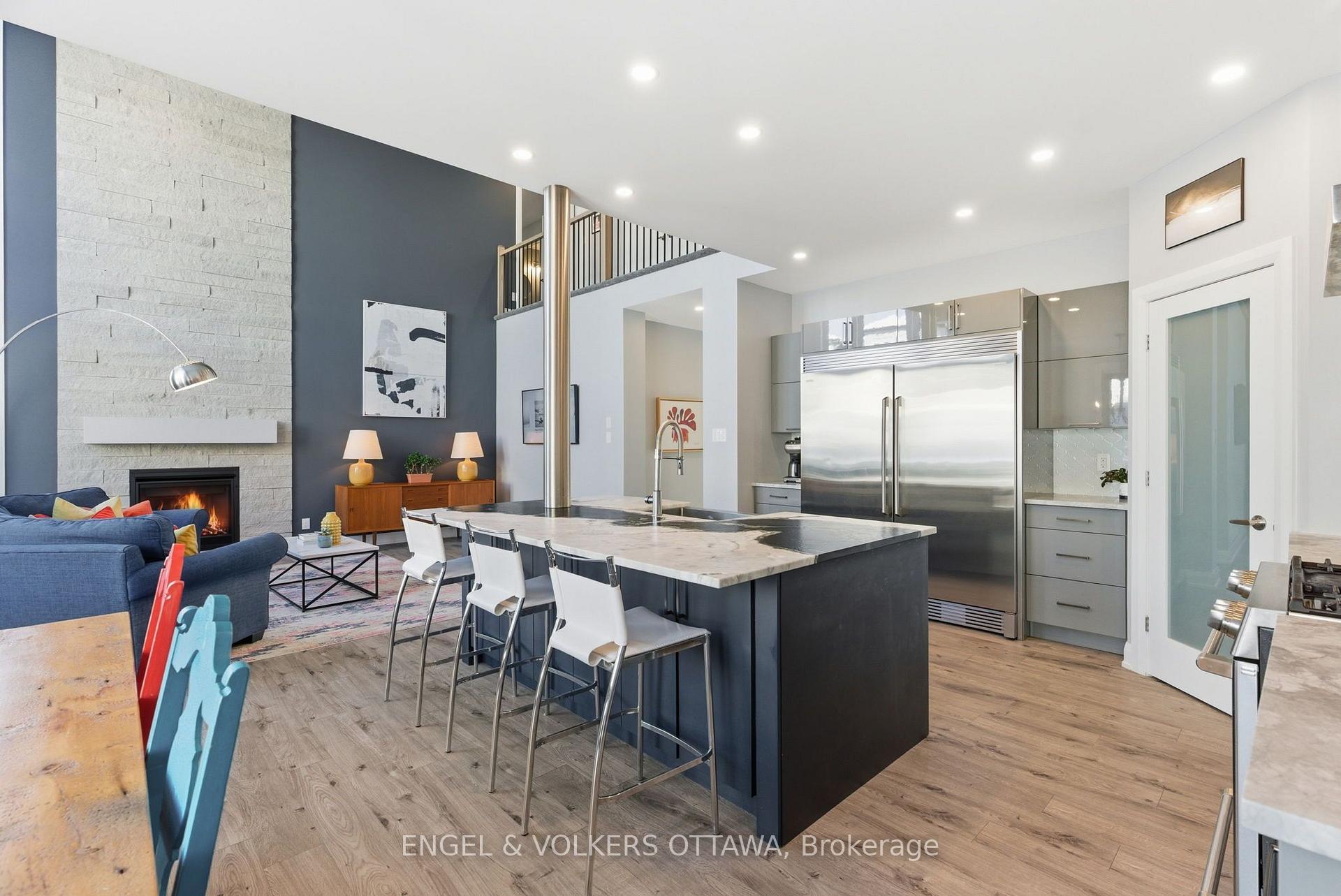 Photo 9 of 640 Meadowridge Circle, Ottawa, Carp — HOMEH