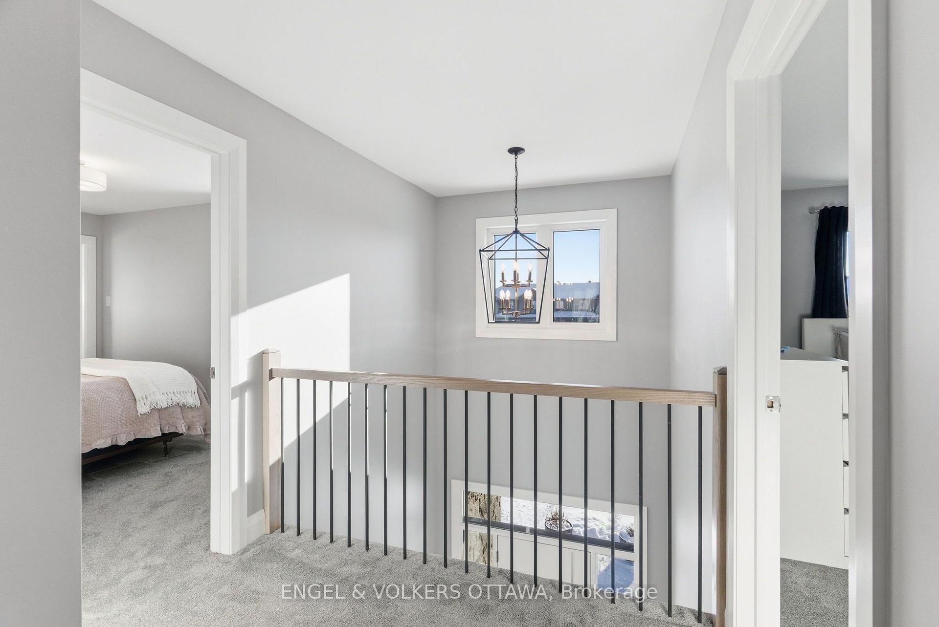 Photo 19 of 640 Meadowridge Circle, Ottawa, Carp — HOMEH