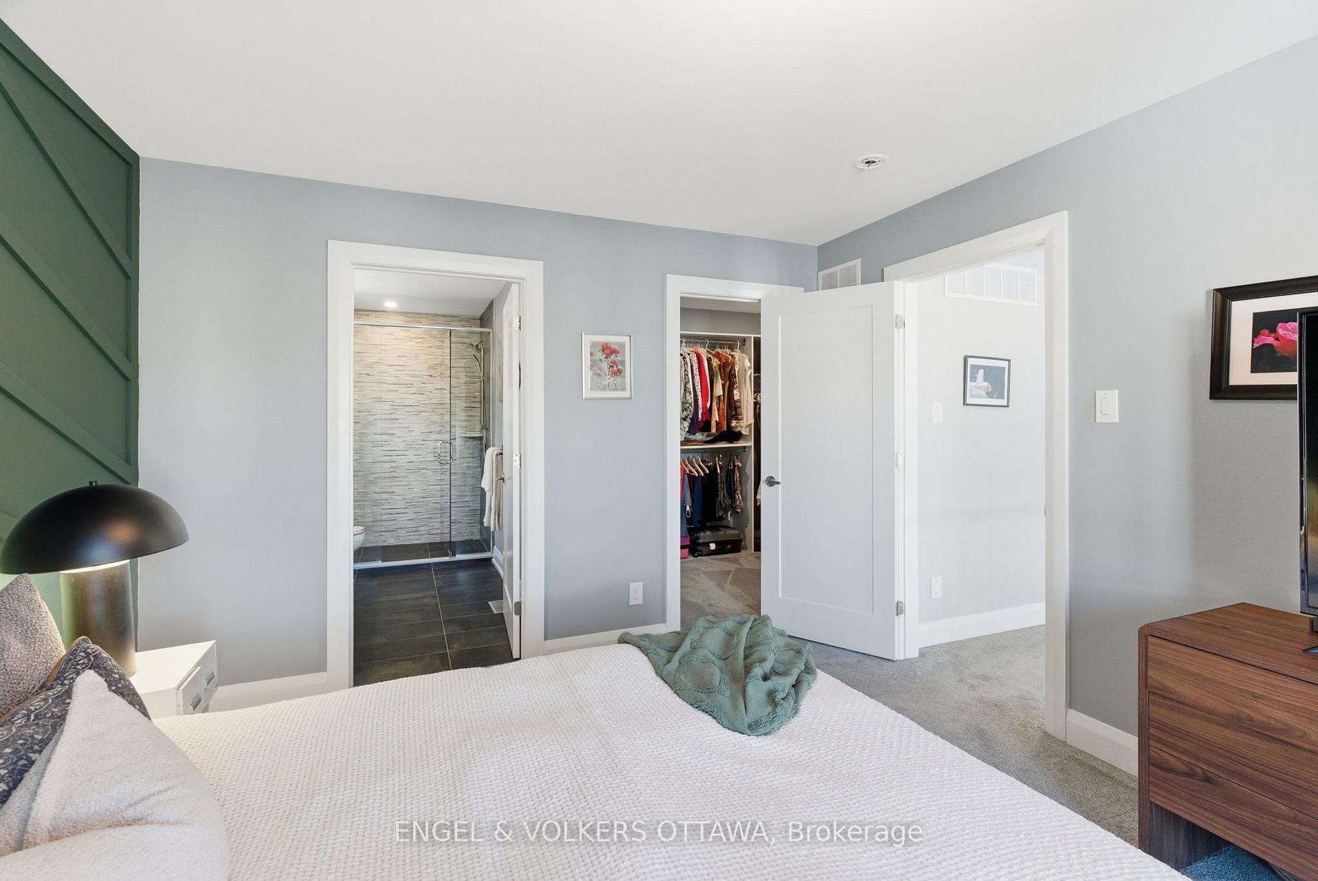 Photo 21 of 640 Meadowridge Circle, Ottawa, Carp — HOMEH