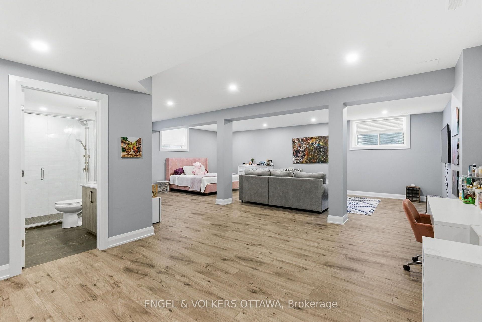 Photo 30 of 640 Meadowridge Circle, Ottawa, Carp — HOMEH