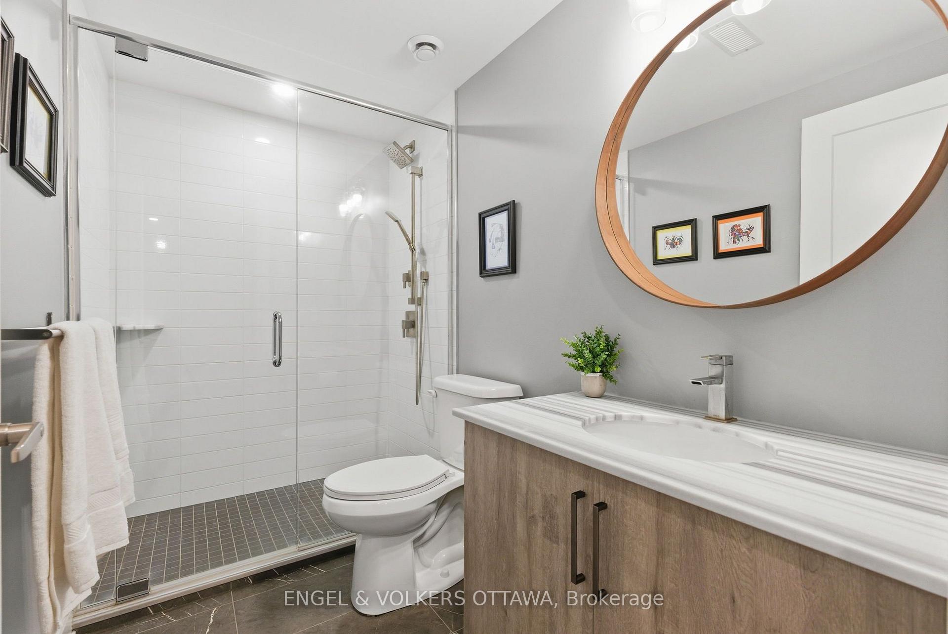 Photo 33 of 640 Meadowridge Circle, Ottawa, Carp — HOMEH