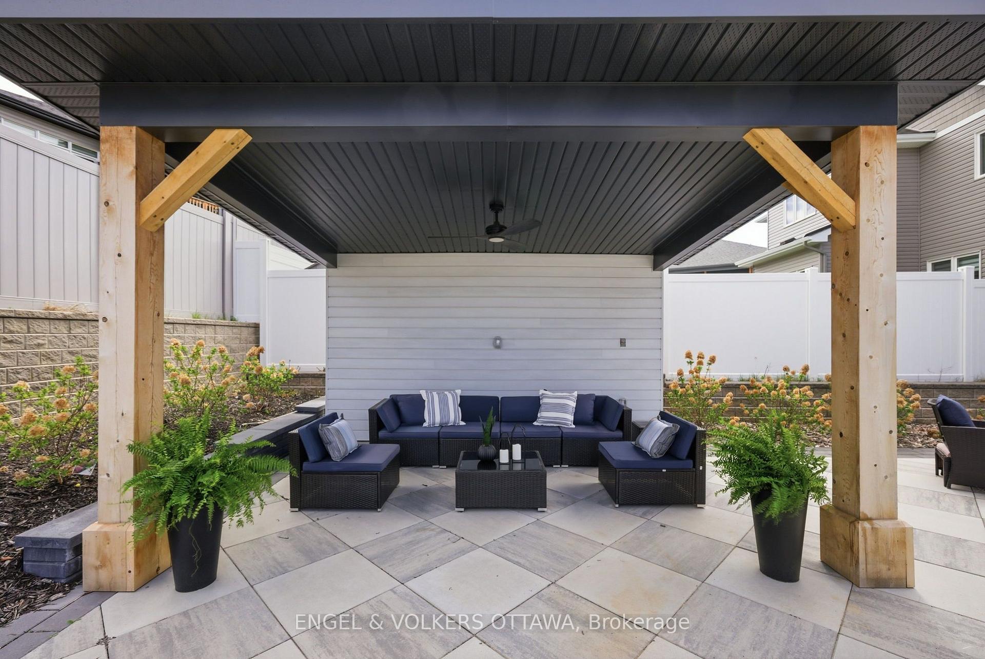 Photo 42 of 640 Meadowridge Circle, Ottawa, Carp — HOMEH