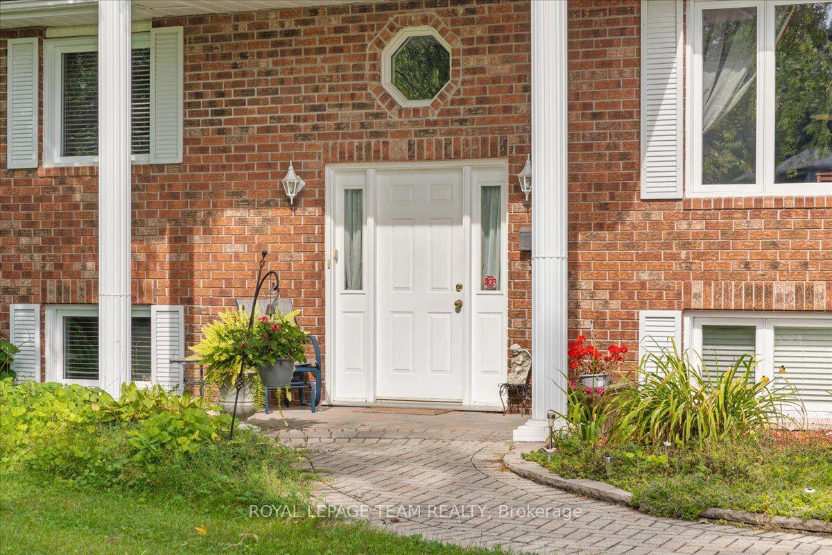 Photo 3 of 13 Smith Road, North Grenville, North Grenville Twp (Kemptville South) — HOMEH