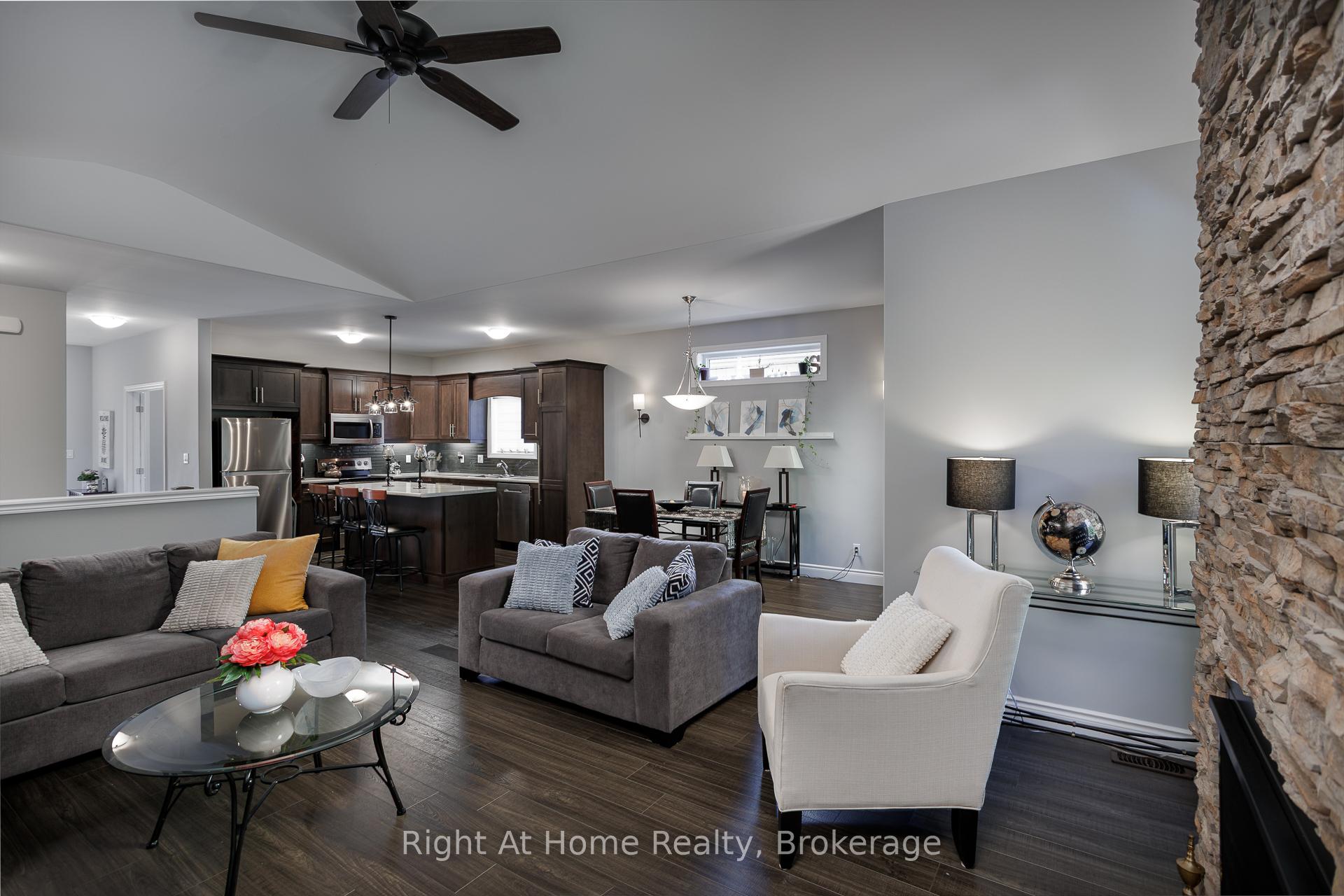 Photo 10 of 40 Birchmount Street, Quinte West, Murray Ward — HOMEH