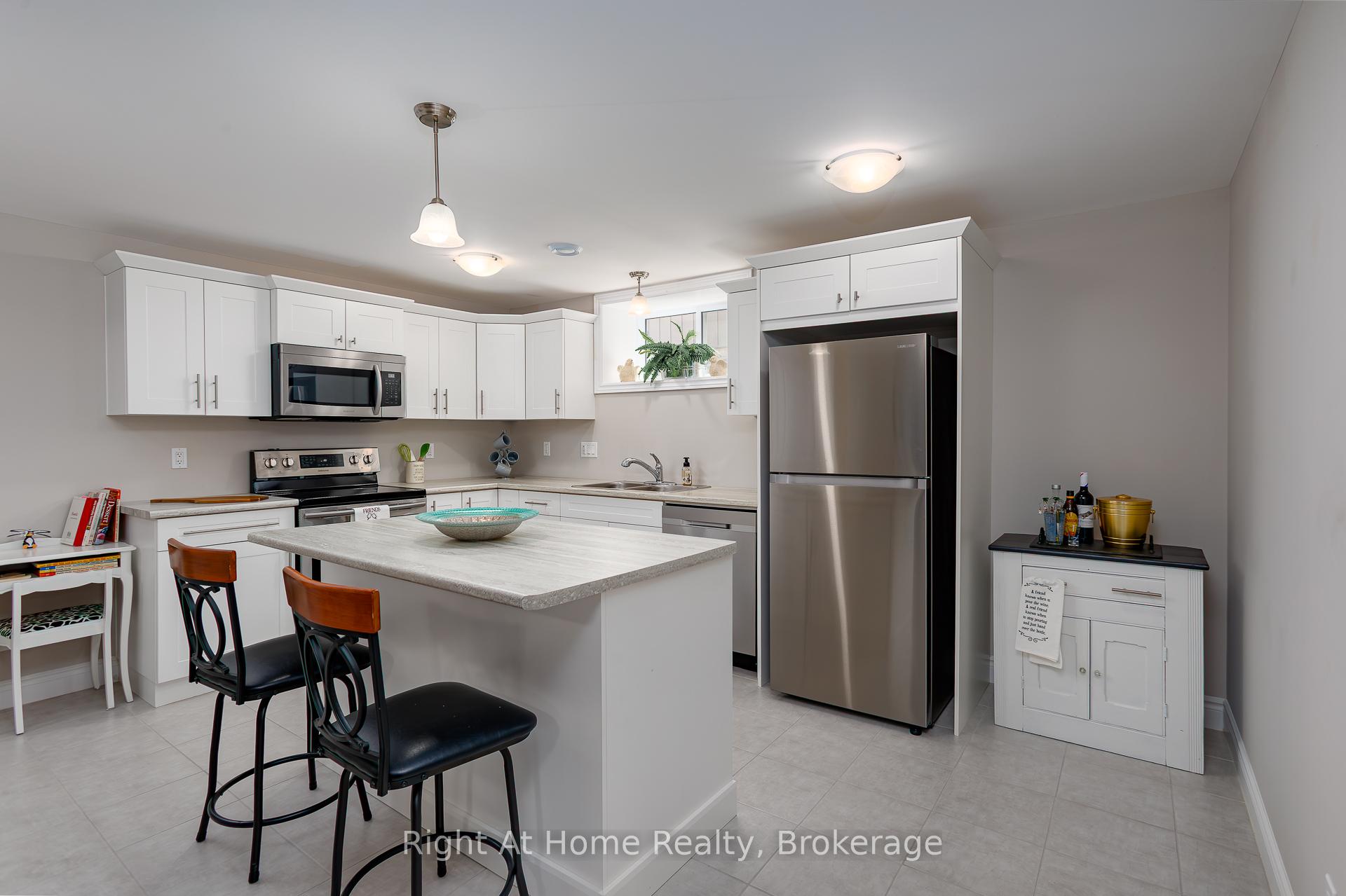 Photo 24 of 40 Birchmount Street, Quinte West, Murray Ward — HOMEH