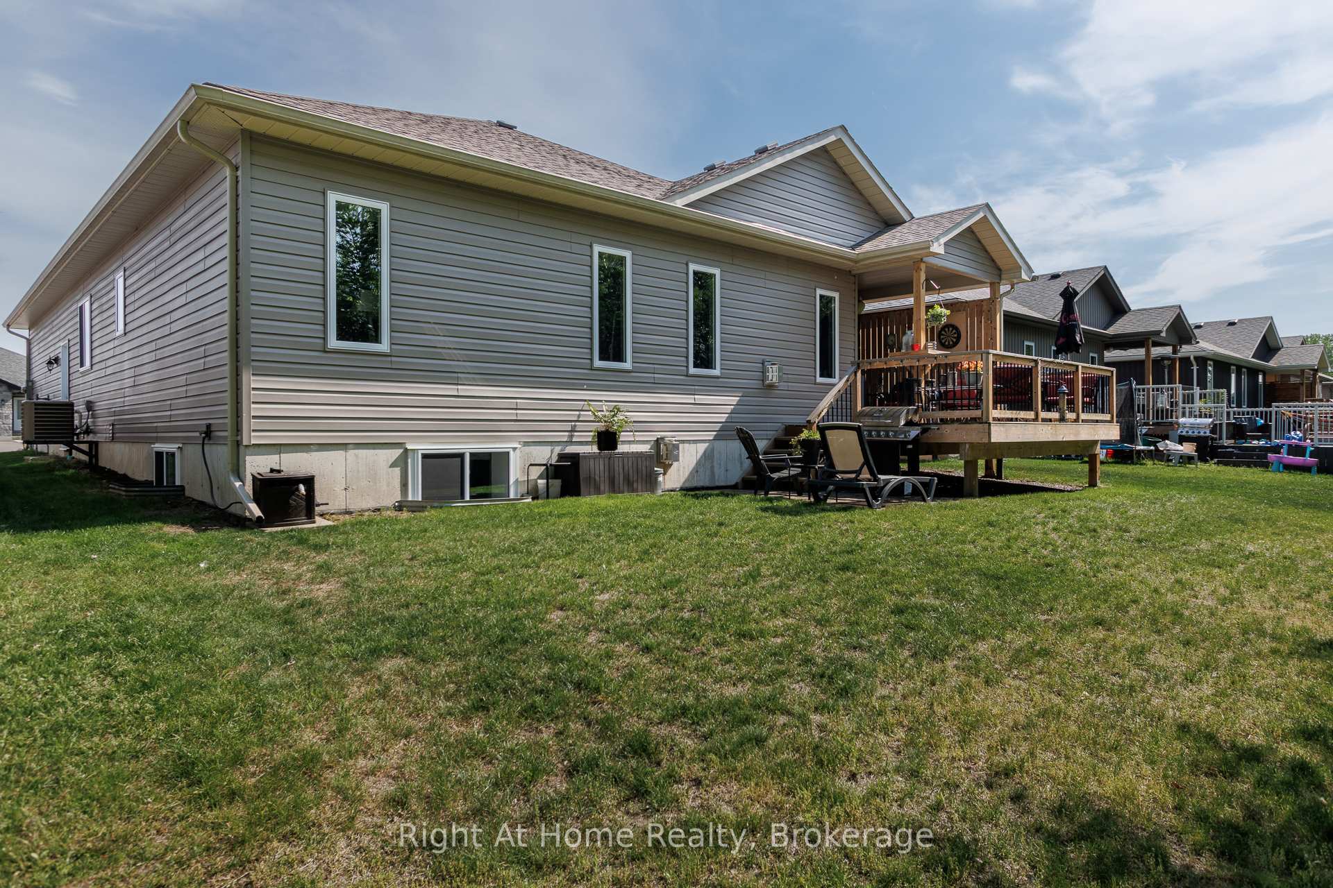 Photo 32 of 40 Birchmount Street, Quinte West, Murray Ward — HOMEH