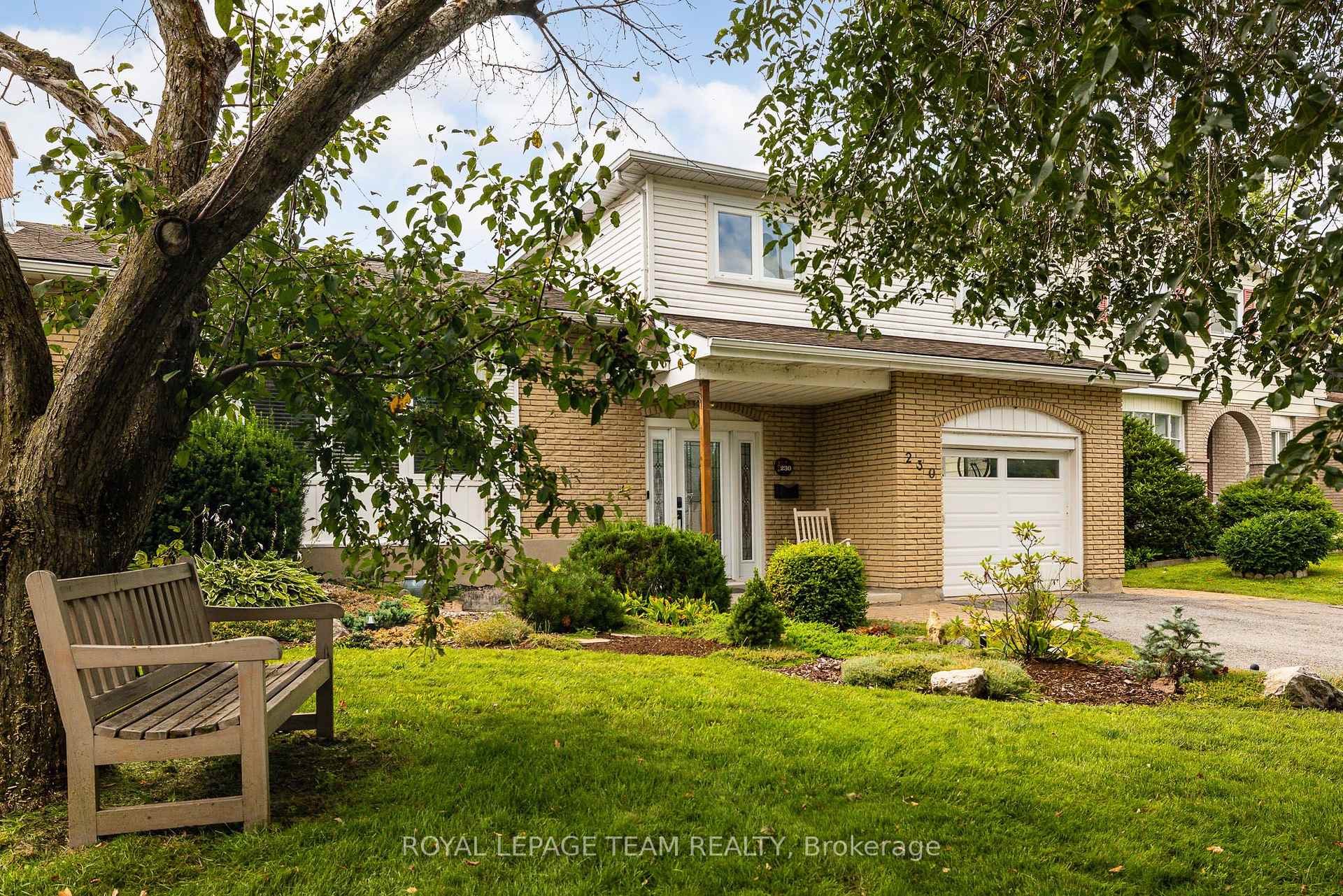 Photo 2 of 230 Lincoln Heights Road, Ottawa, Lincoln Heights — HOMEH