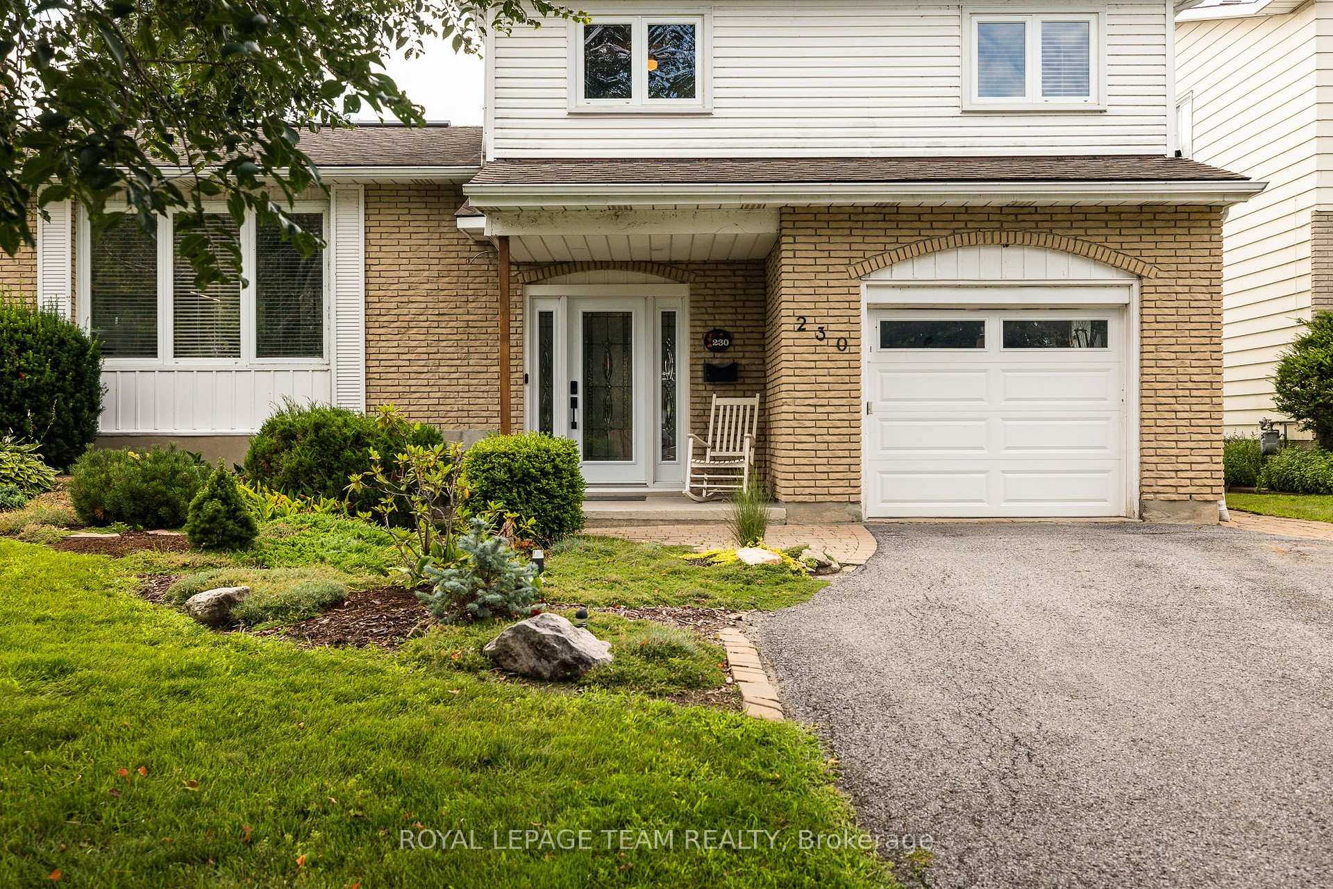 Photo 5 of 230 Lincoln Heights Road, Ottawa, Lincoln Heights — HOMEH