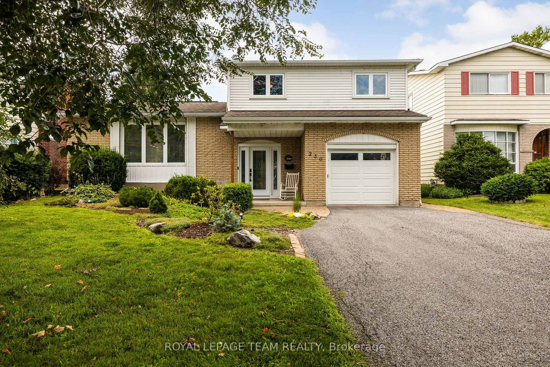 Photo 4 of 230 Lincoln Heights Road, Ottawa, Lincoln Heights — HOMEH