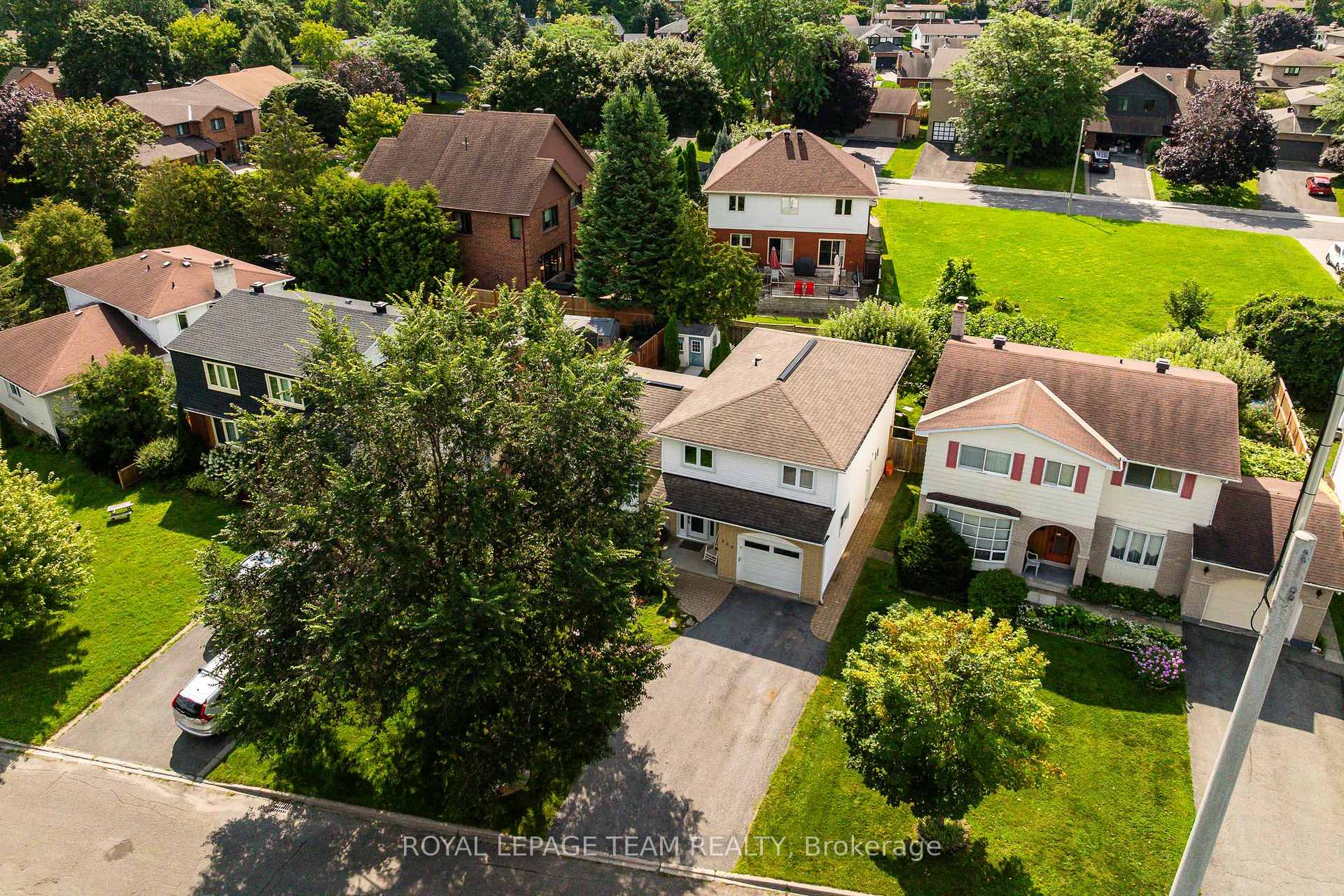 Photo 6 of 230 Lincoln Heights Road, Ottawa, Lincoln Heights — HOMEH