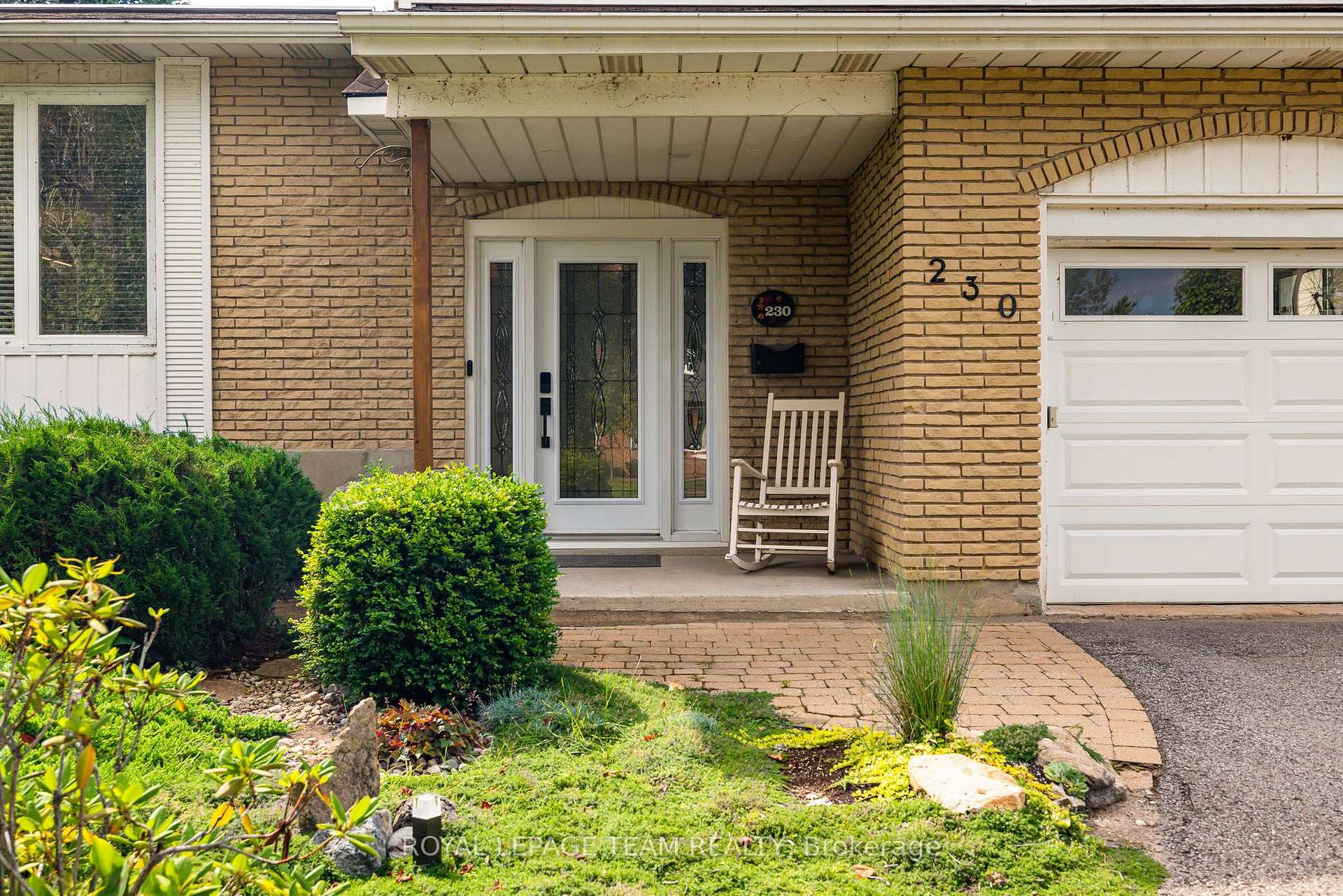 Photo 7 of 230 Lincoln Heights Road, Ottawa, Lincoln Heights — HOMEH