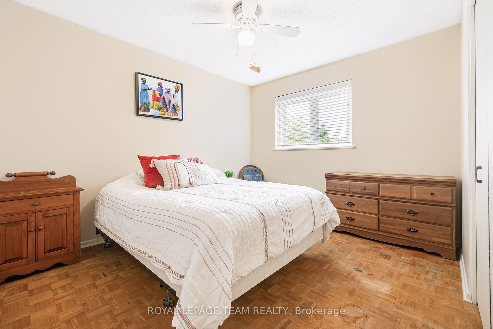 Photo 32 of 230 Lincoln Heights Road, Ottawa, Lincoln Heights — HOMEH