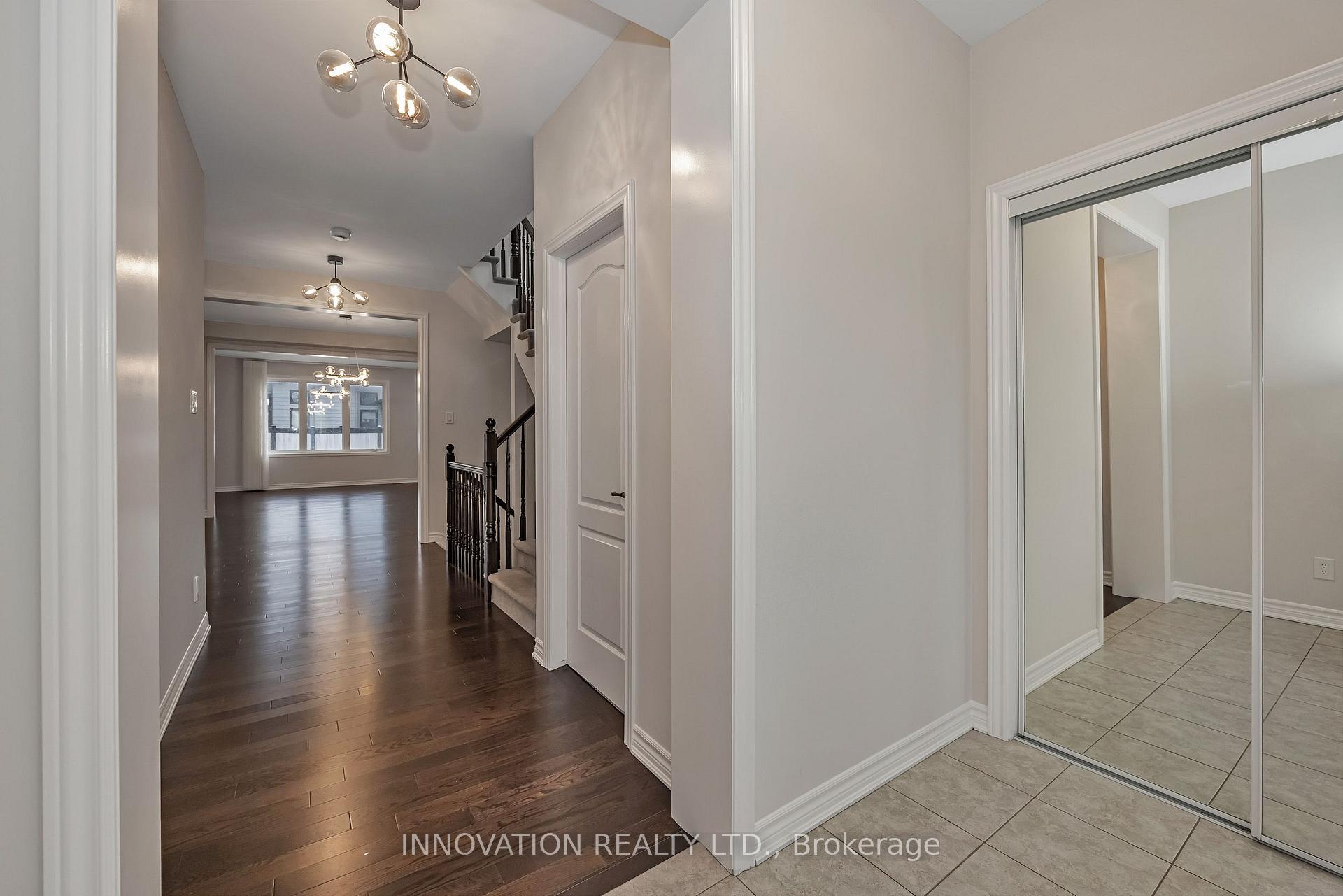 Photo 3 of 331 Rouncey Road, Ottawa, Kanata - Emerald Meadows/Trailwest — HOMEH