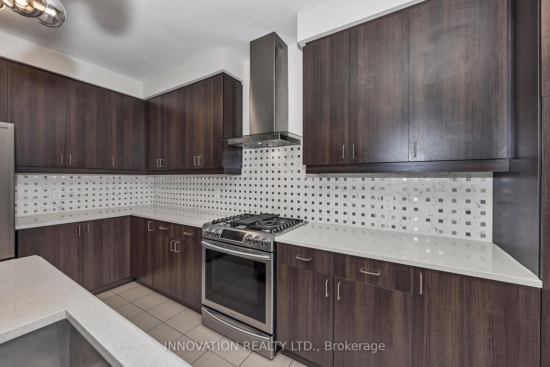 Photo 10 of 331 Rouncey Road, Ottawa, Kanata - Emerald Meadows/Trailwest — HOMEH