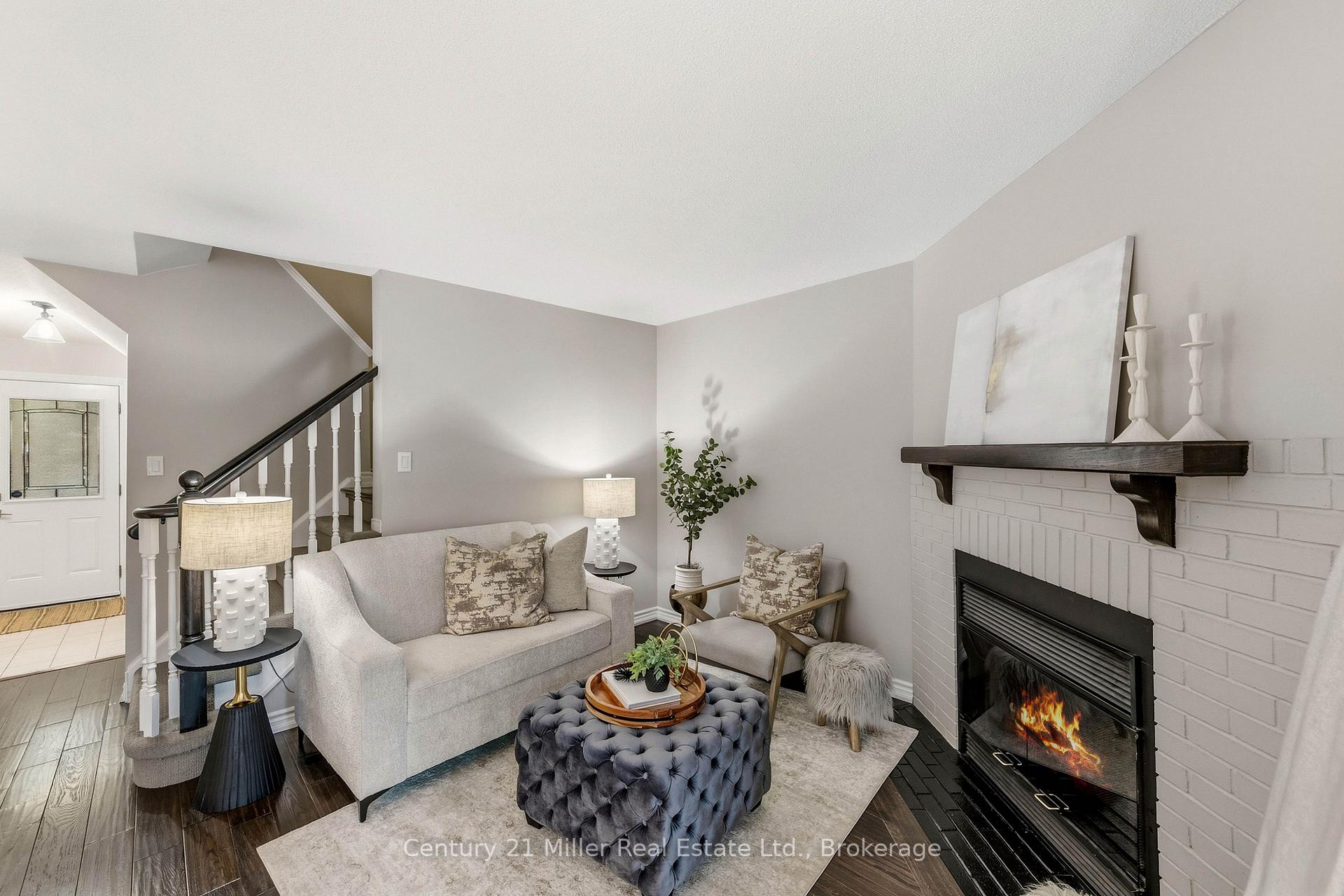 Photo 5 of Unit 7, 2935 Headon Forest Drive, Burlington, Headon — HOMEH