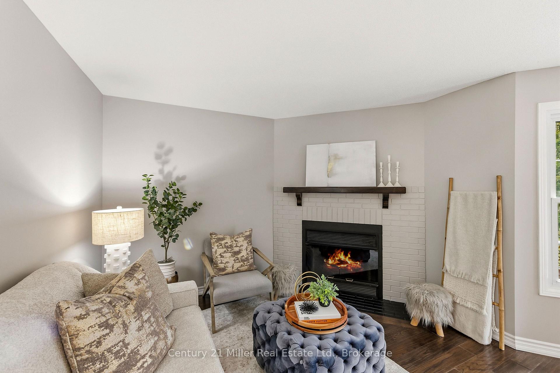 Photo 6 of Unit 7, 2935 Headon Forest Drive, Burlington, Headon — HOMEH