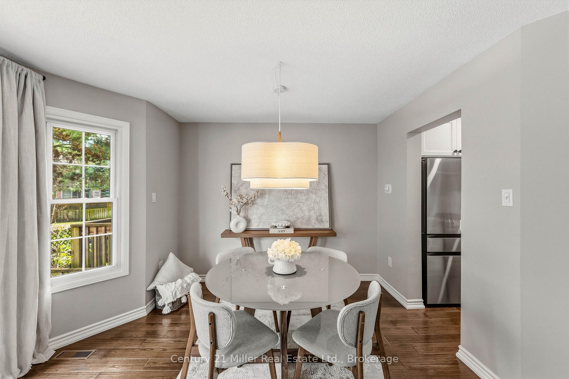 Photo 9 of Unit 7, 2935 Headon Forest Drive, Burlington, Headon — HOMEH