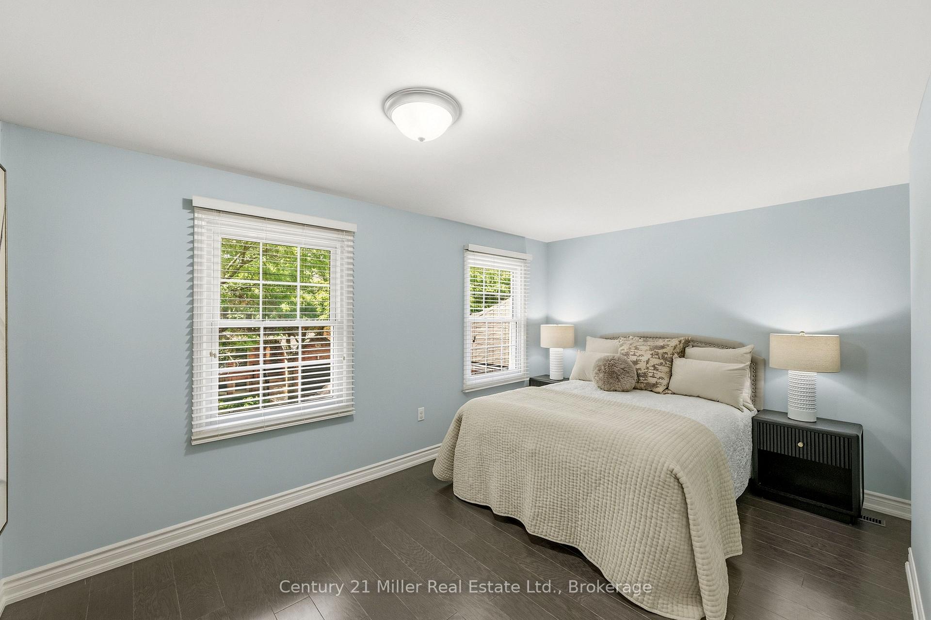 Photo 19 of Unit 7, 2935 Headon Forest Drive, Burlington, Headon — HOMEH