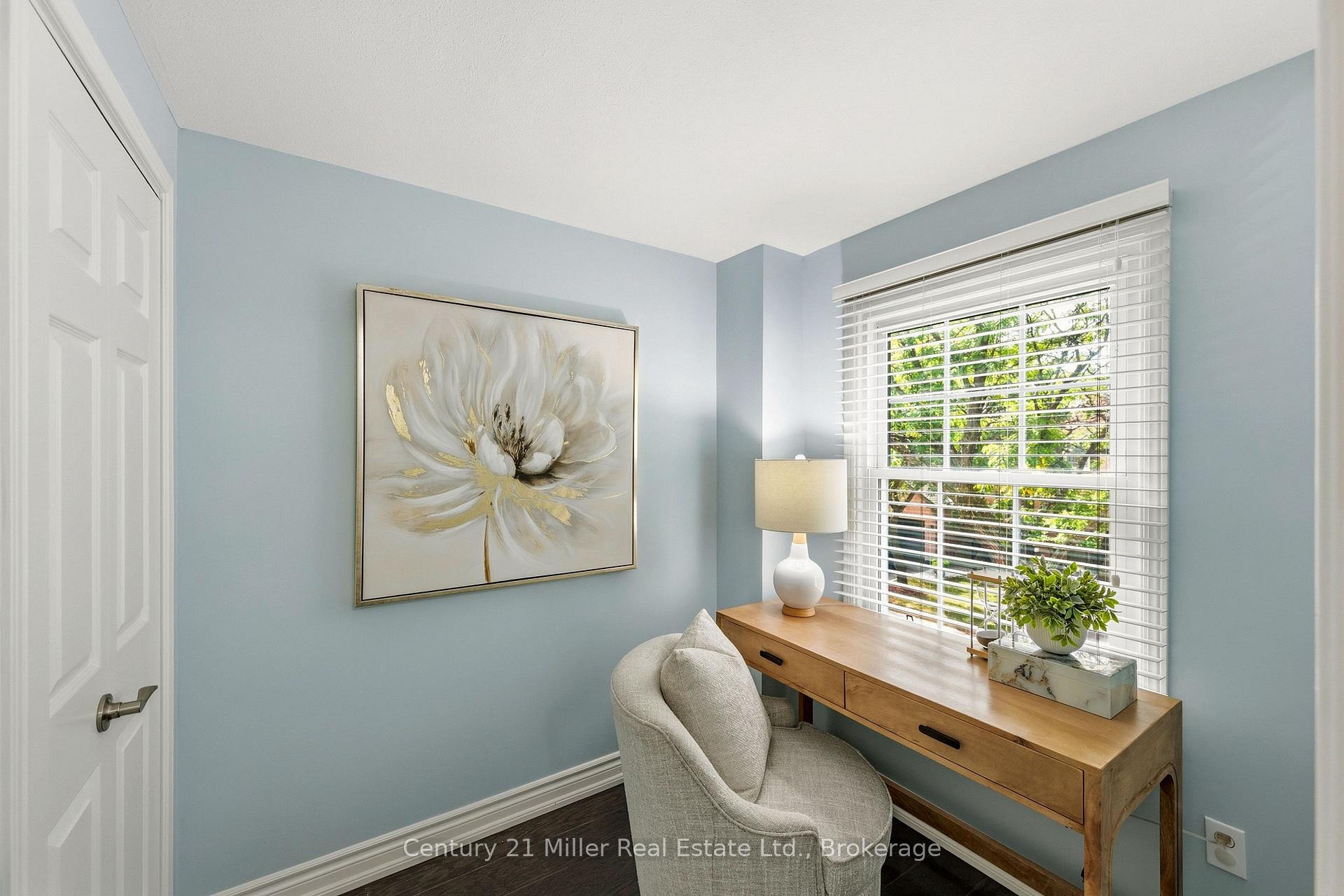 Photo 22 of Unit 7, 2935 Headon Forest Drive, Burlington, Headon — HOMEH