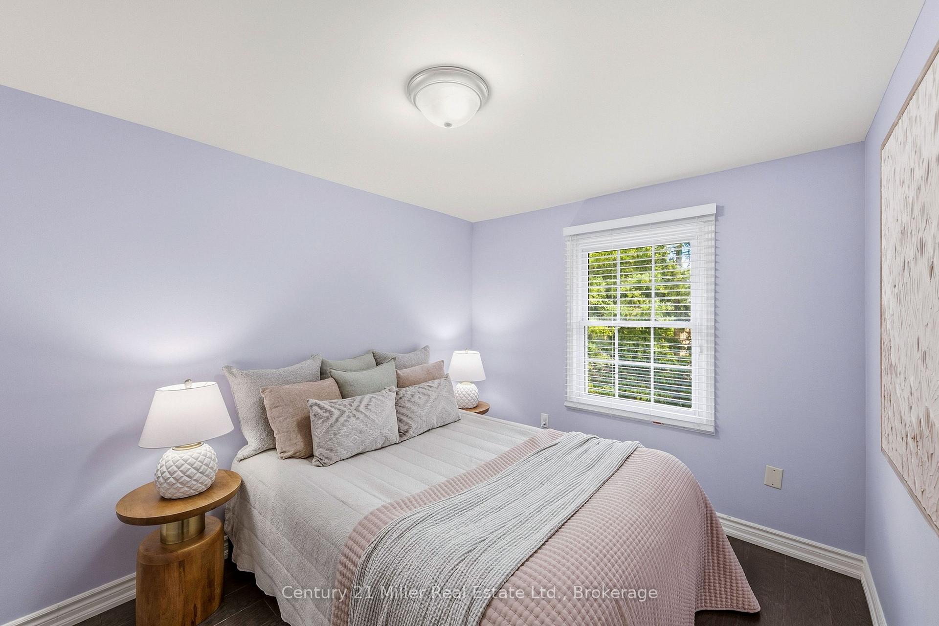 Photo 23 of Unit 7, 2935 Headon Forest Drive, Burlington, Headon — HOMEH