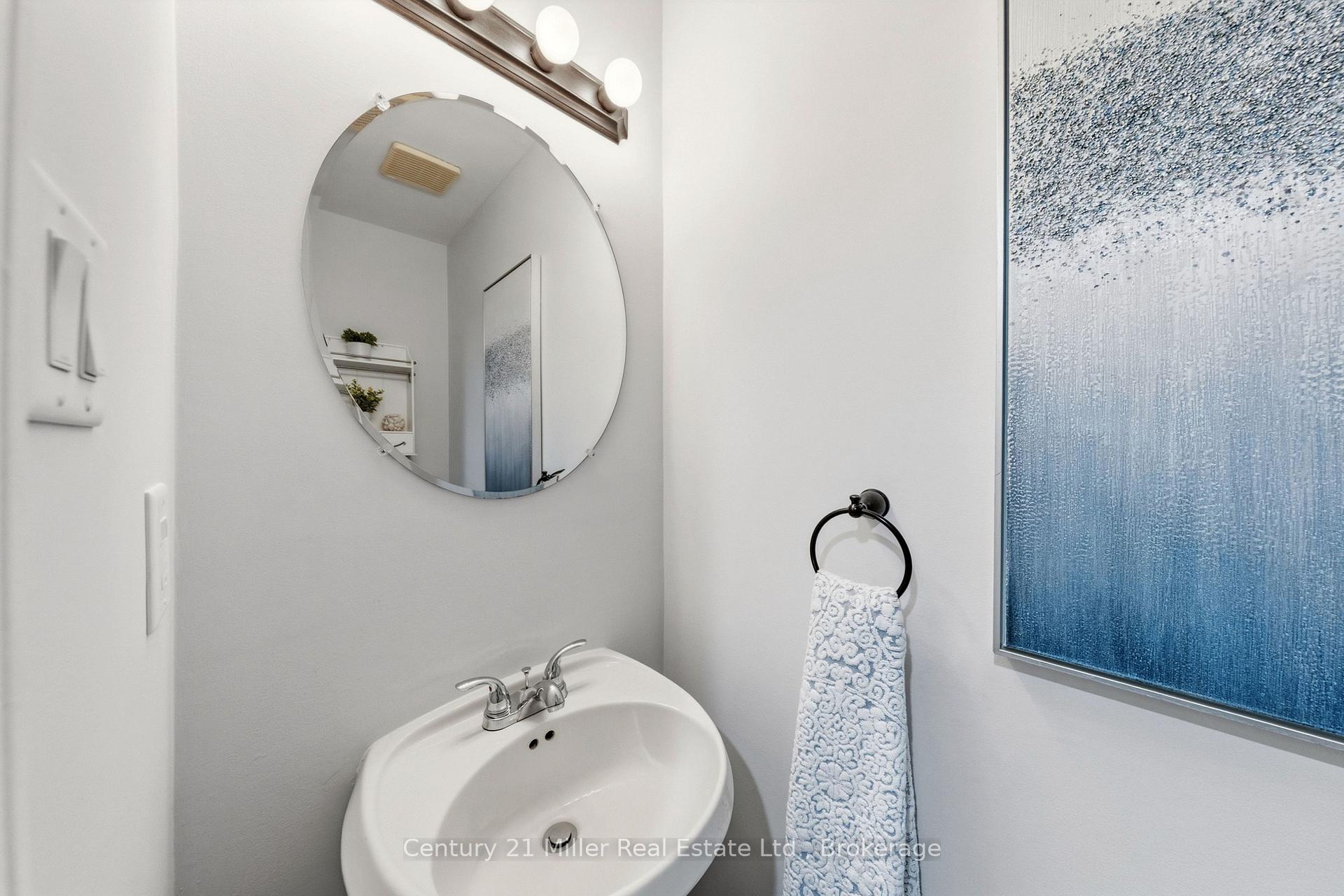 Photo 29 of Unit 7, 2935 Headon Forest Drive, Burlington, Headon — HOMEH