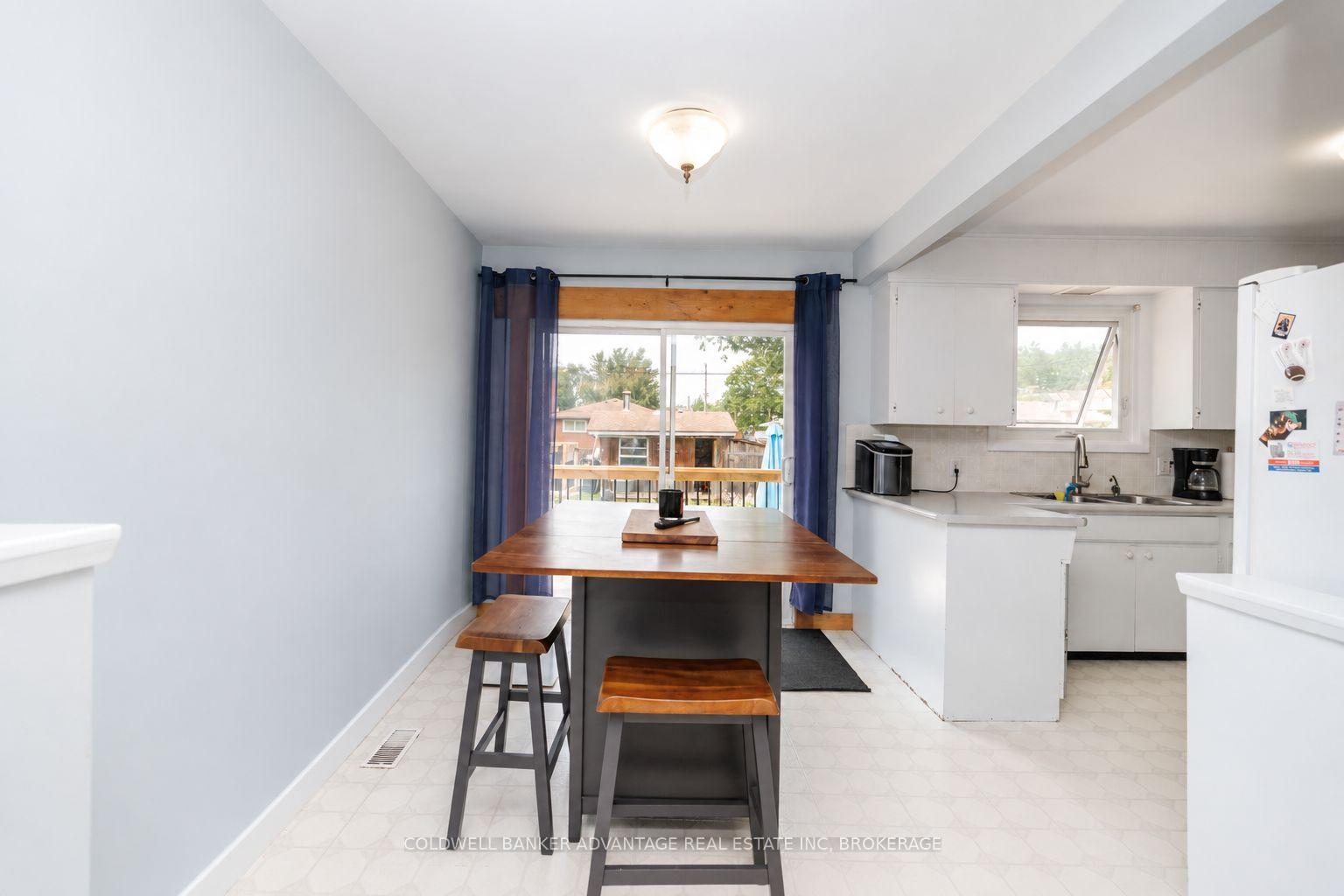 Photo 7 of 220 Cutress Avenue, Welland, Broadway — HOMEH
