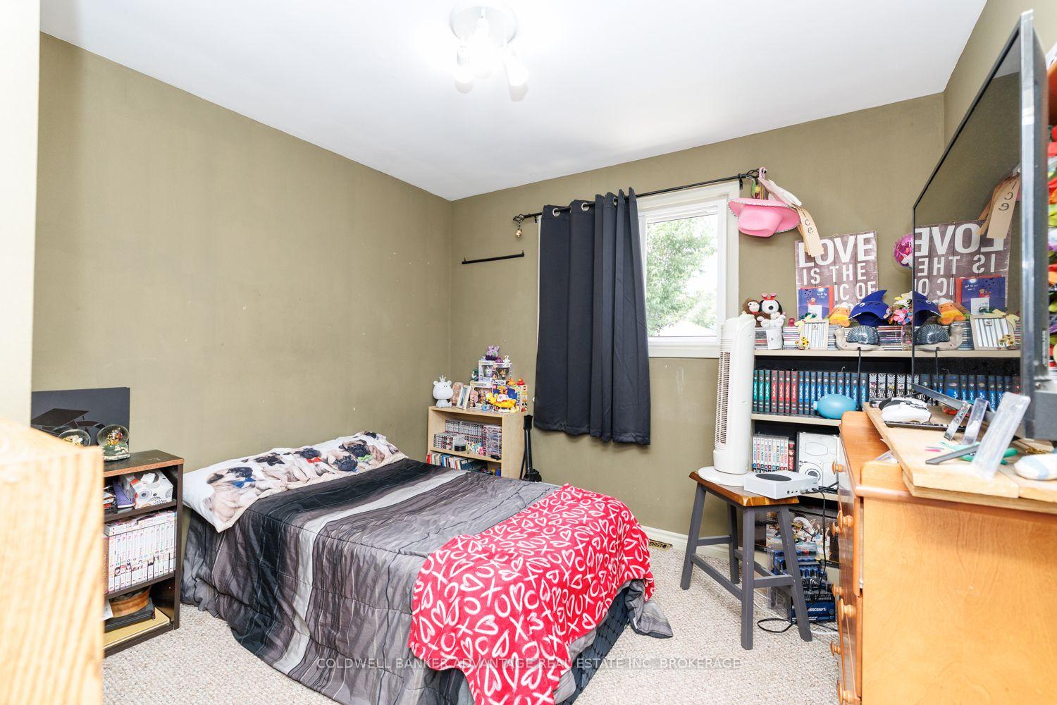 Photo 12 of 220 Cutress Avenue, Welland, Broadway — HOMEH