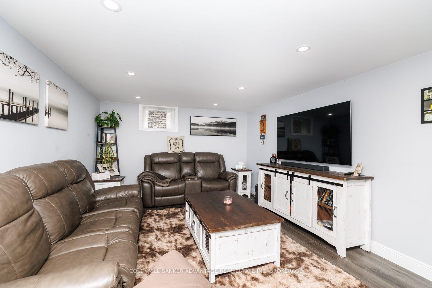 Photo 14 of 220 Cutress Avenue, Welland, Broadway — HOMEH