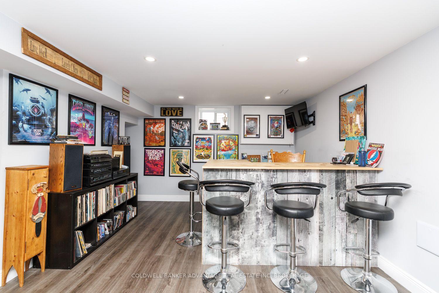 Photo 16 of 220 Cutress Avenue, Welland, Broadway — HOMEH